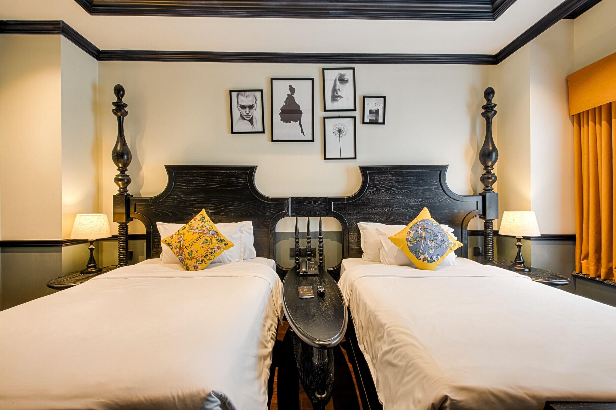 Suite Queen Size Bed