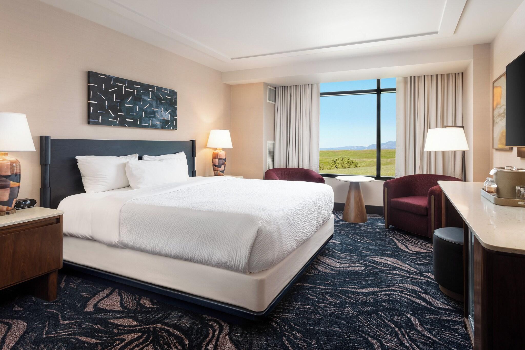 Double Deluxe King Bed