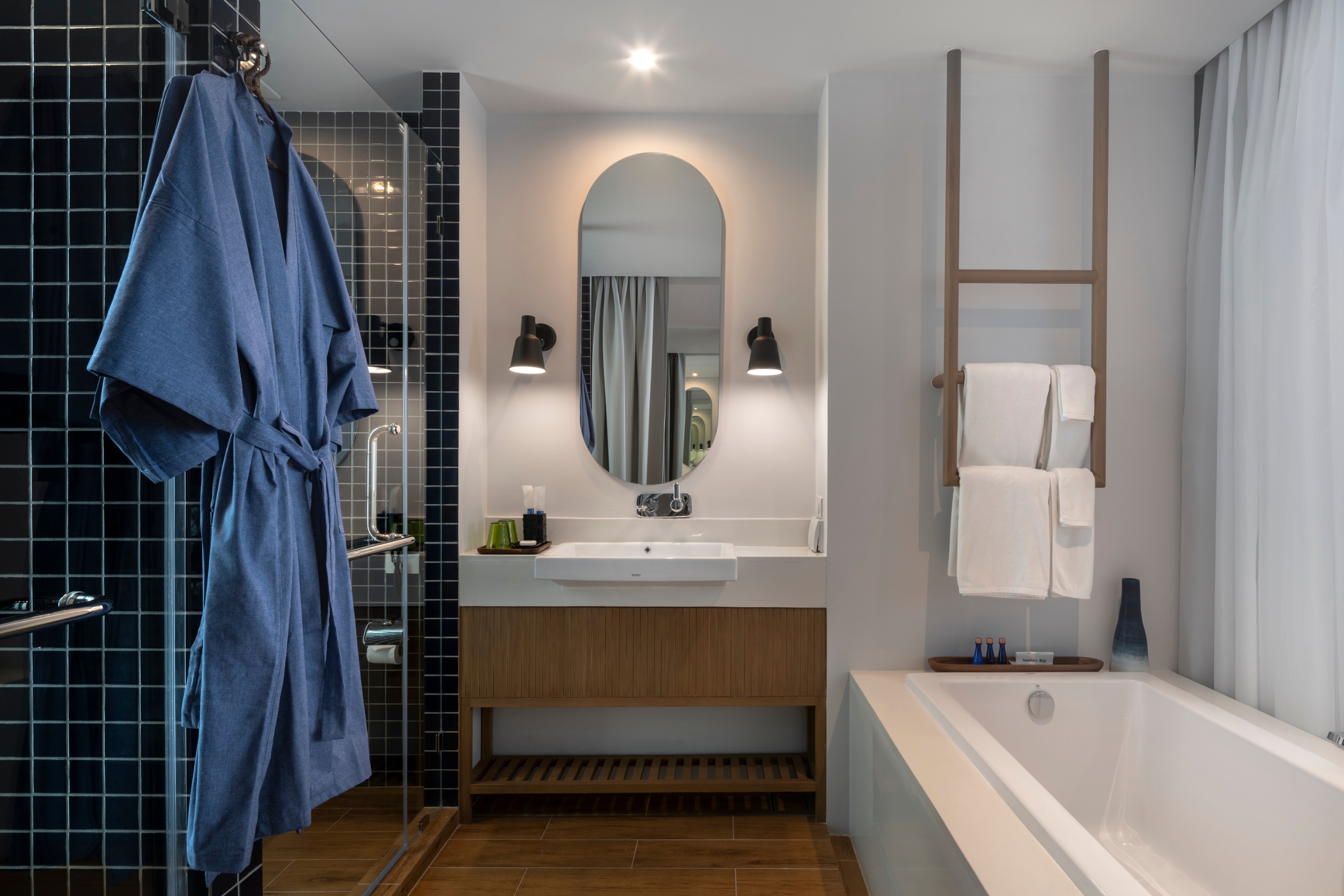 Double Connecting Room