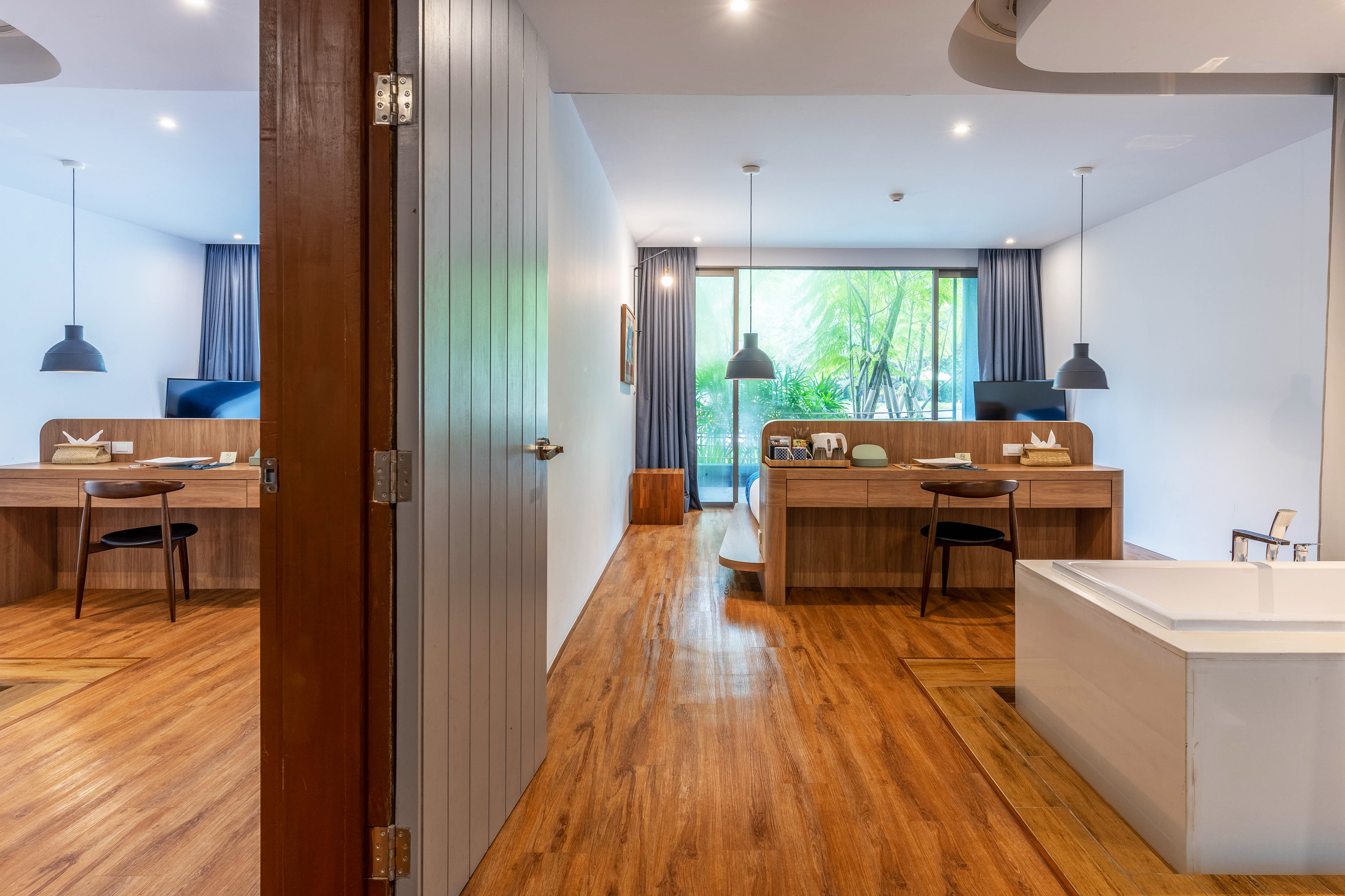 Double Connecting Room