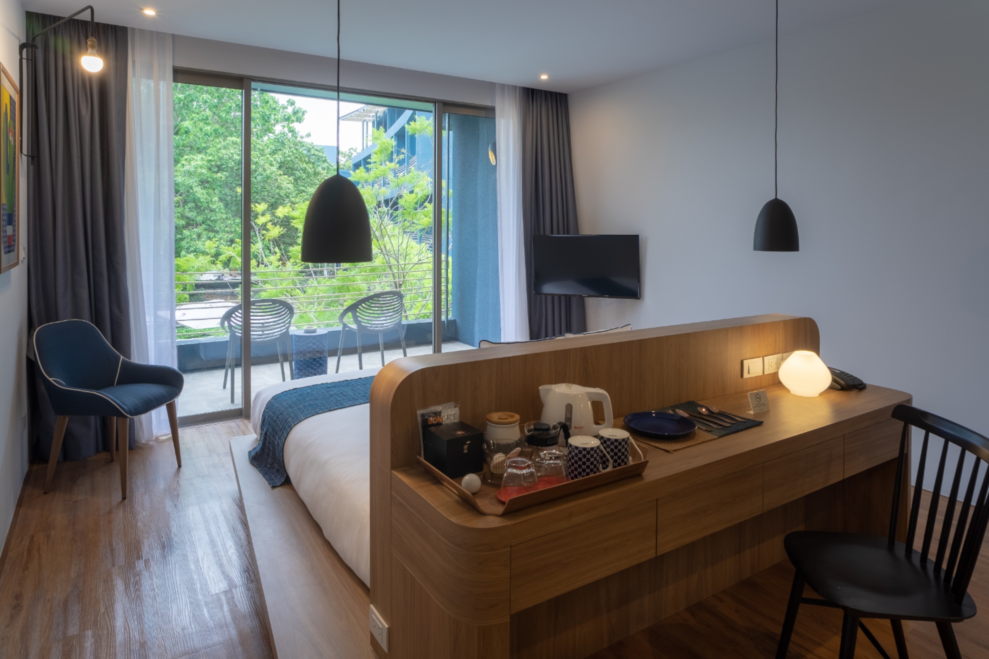 Double Connecting Room