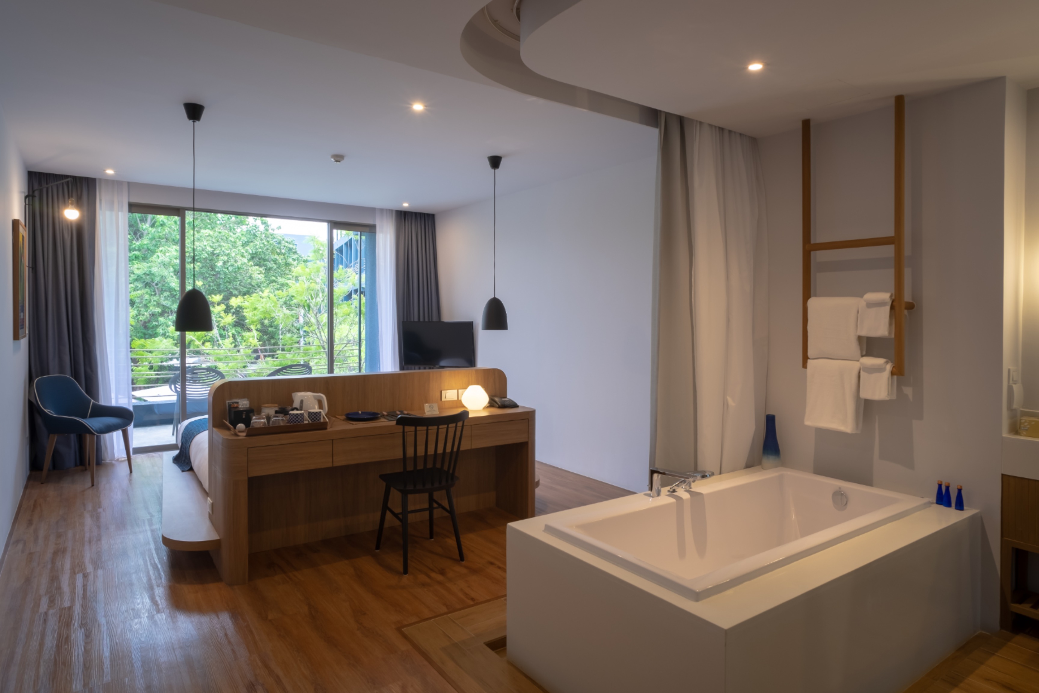 Double Connecting Room