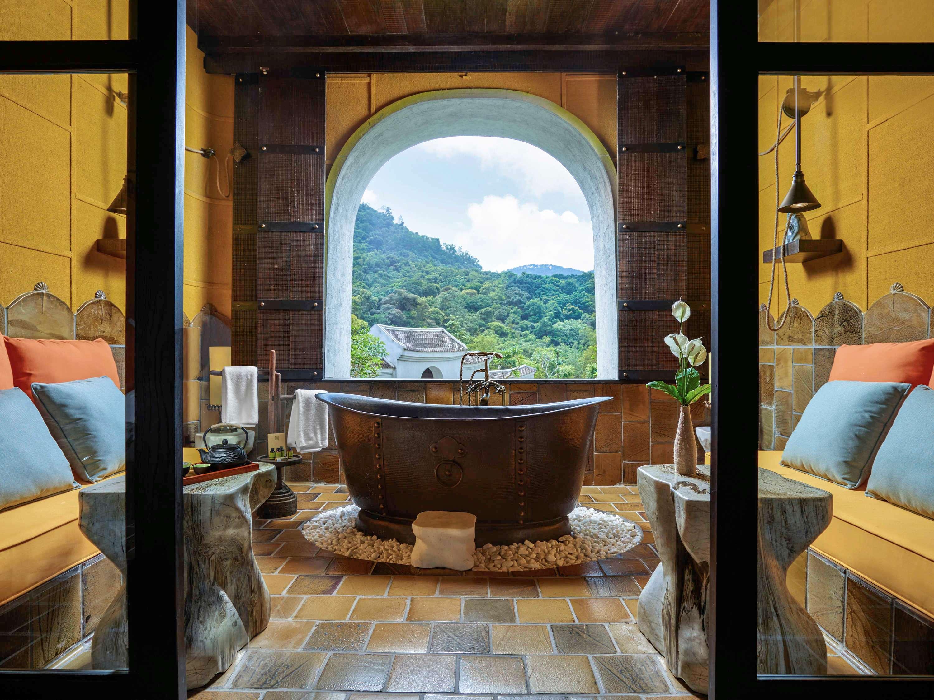 Junior Suite King Size Bed