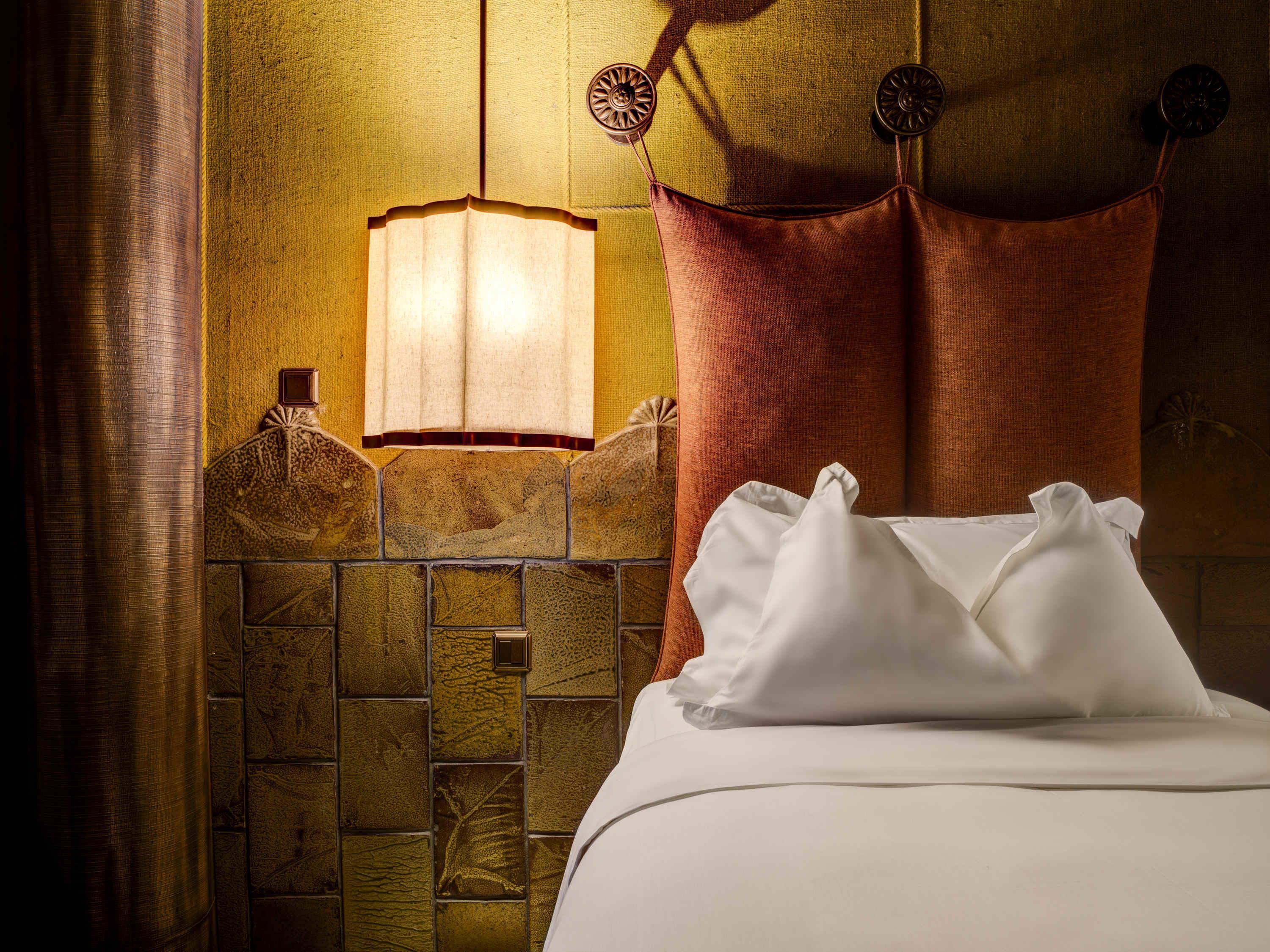 Twin Deluxe with Views