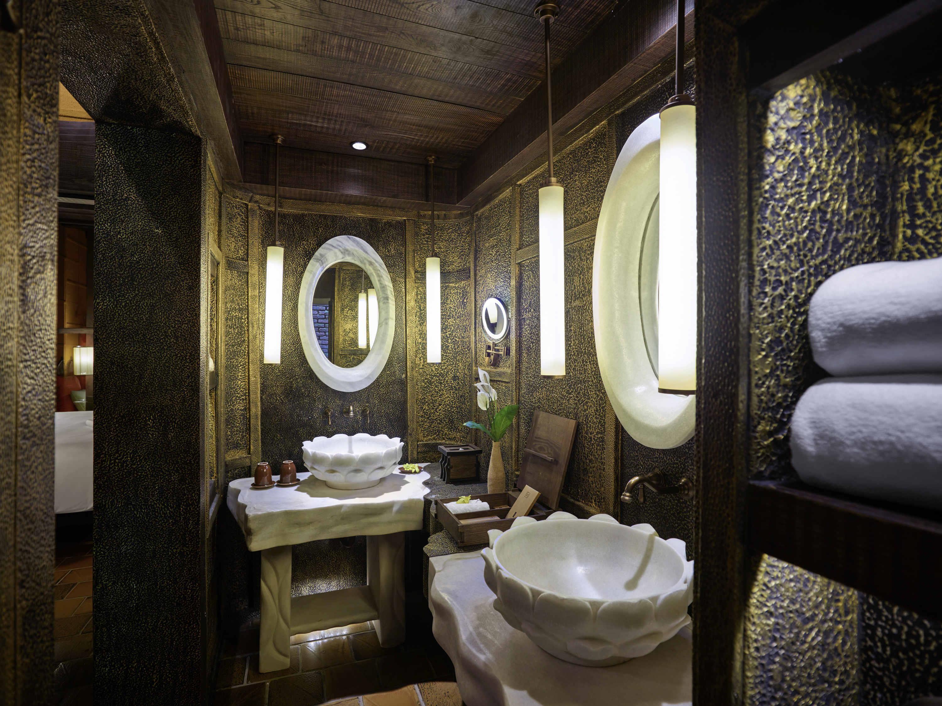 Junior Suite King Size Bed