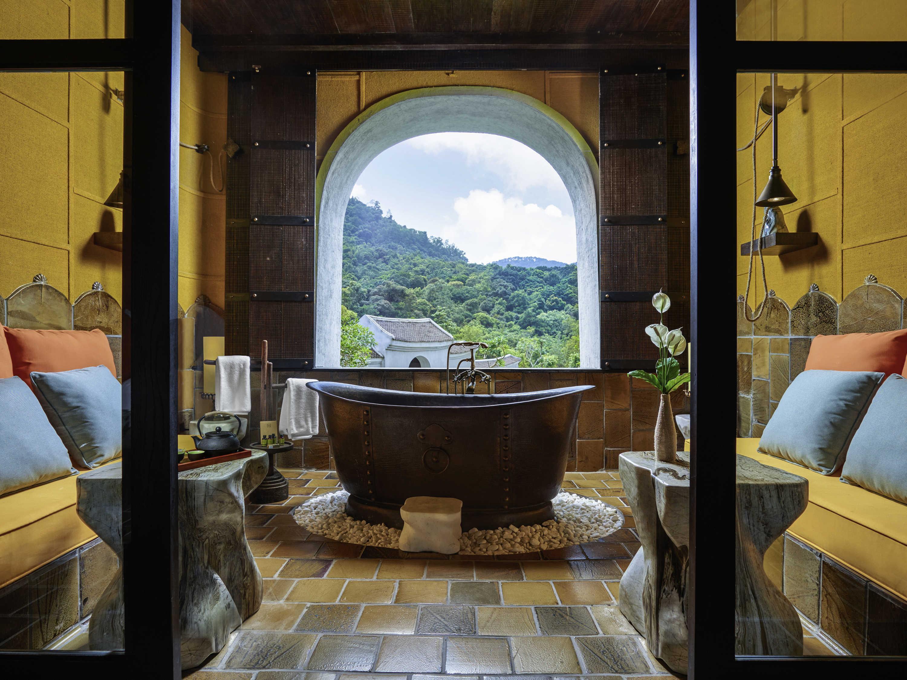 Junior Suite King Size Bed