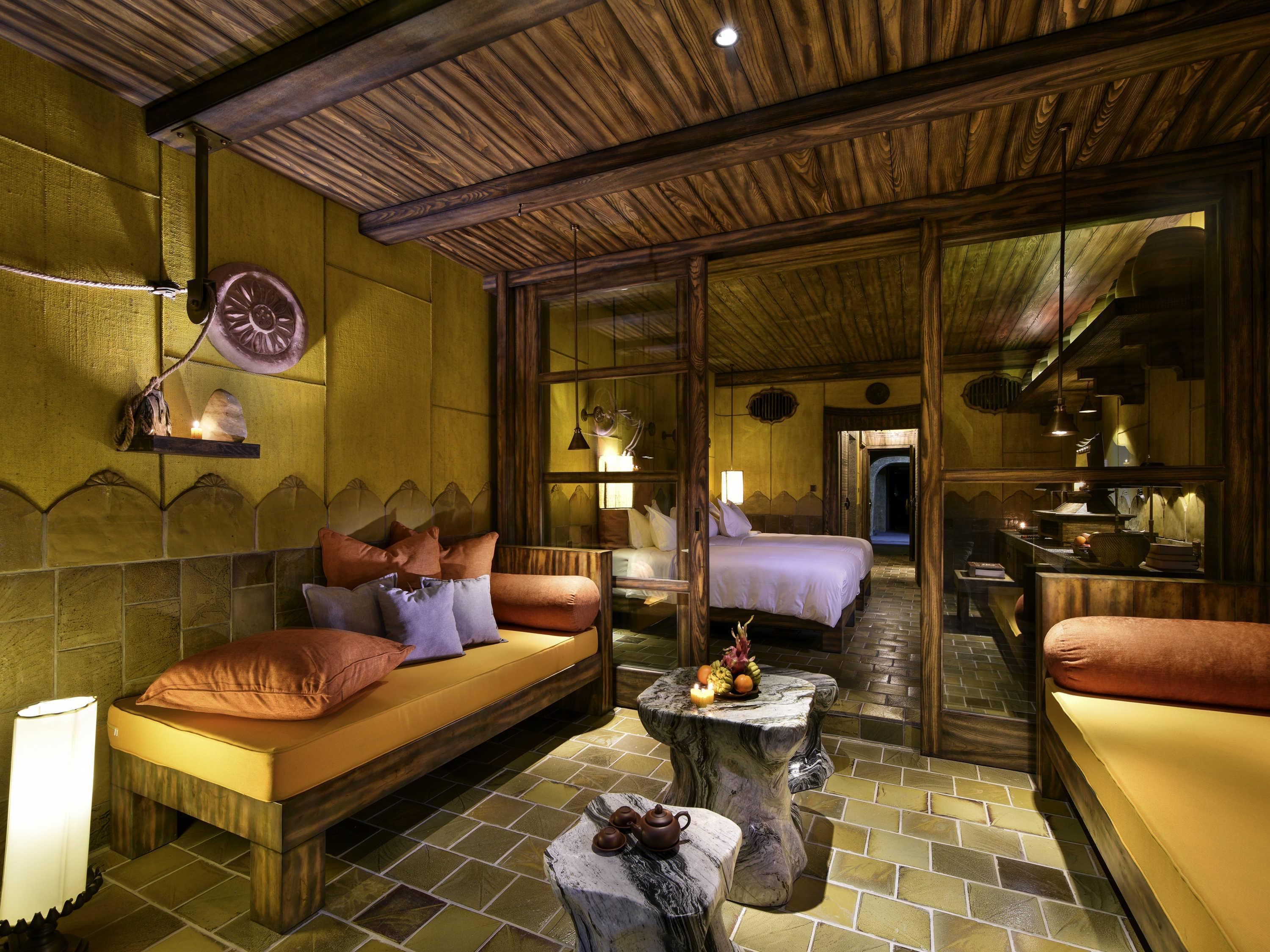 Twin Superior with Views