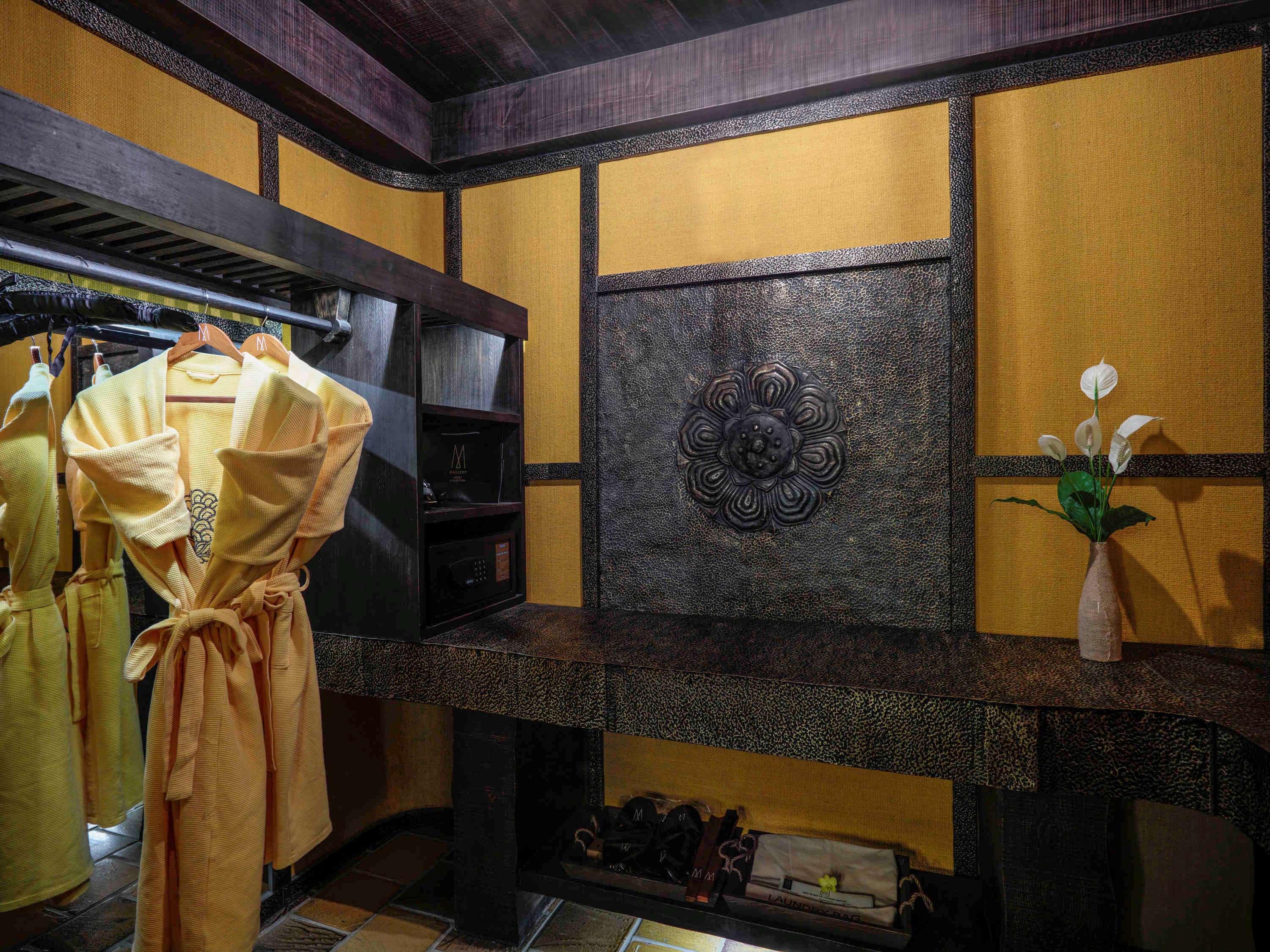 Junior Suite King Size Bed