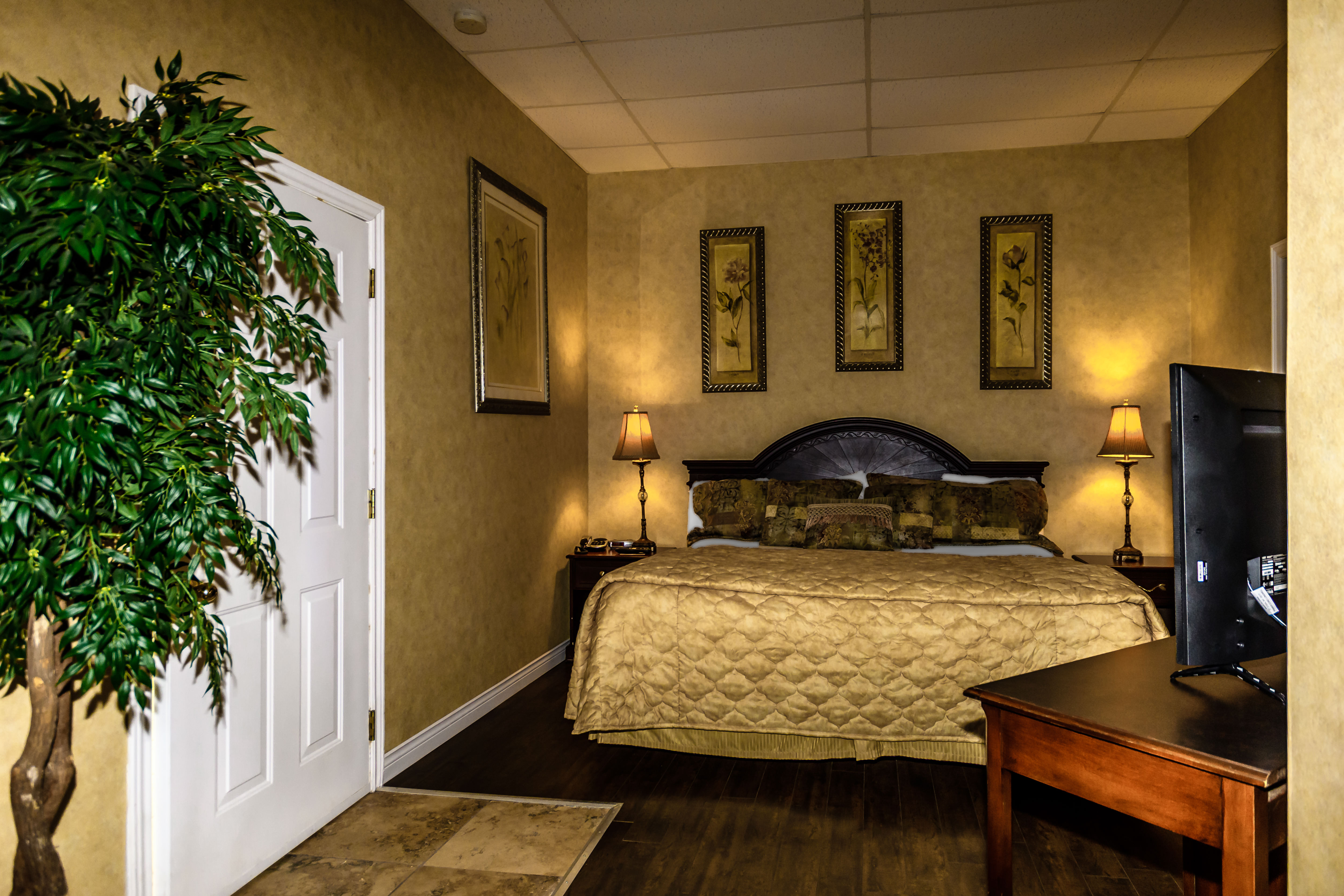 Double King Size Bed