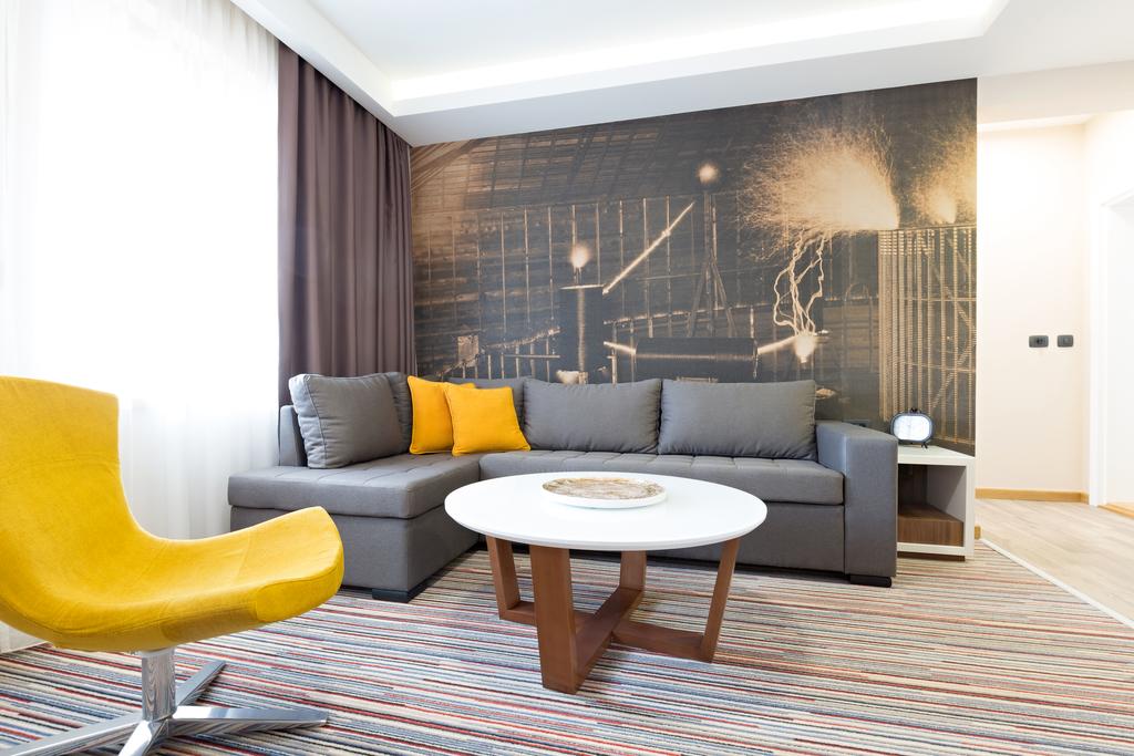 Suite Deluxe with Balcony