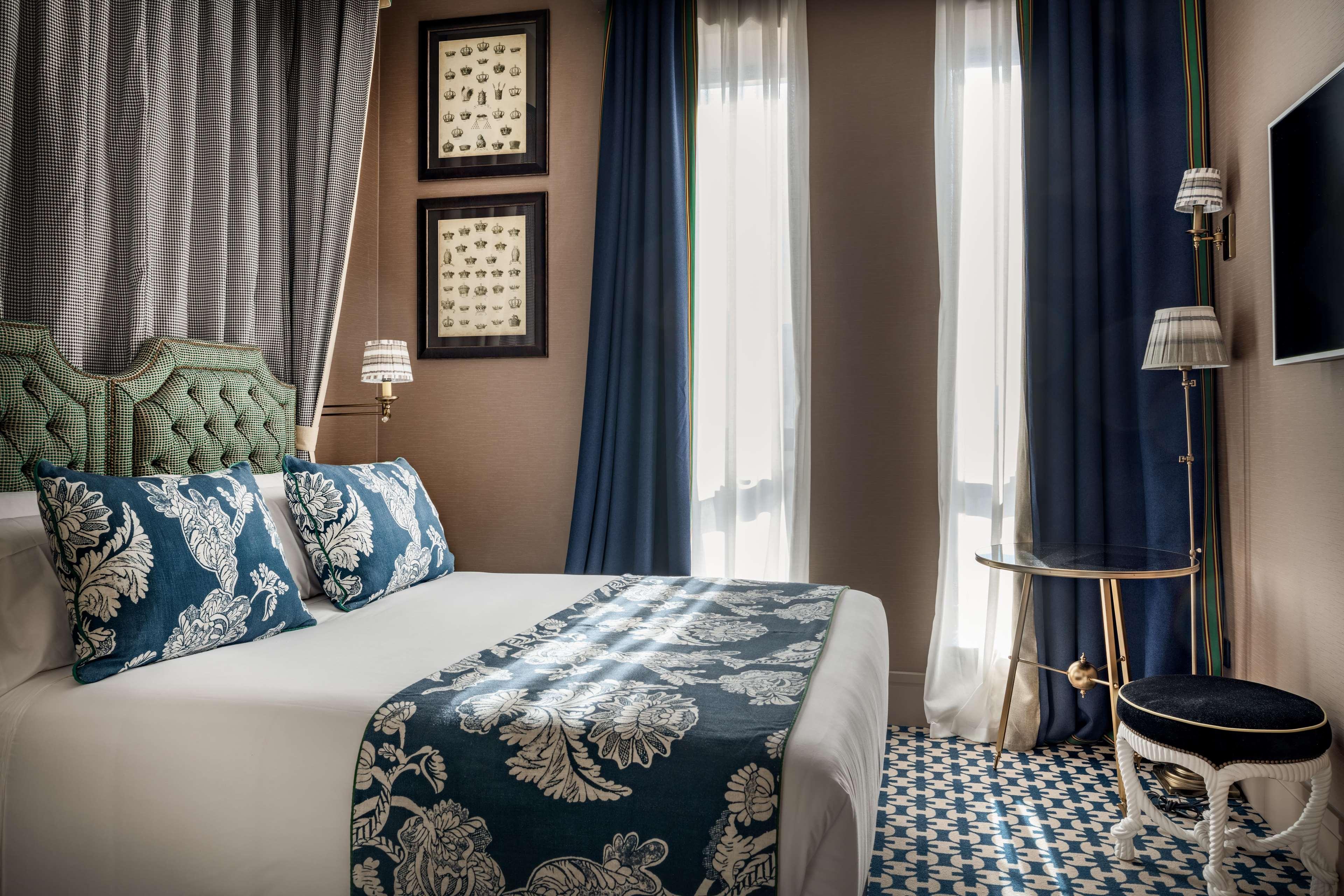 Double or Twin Superior