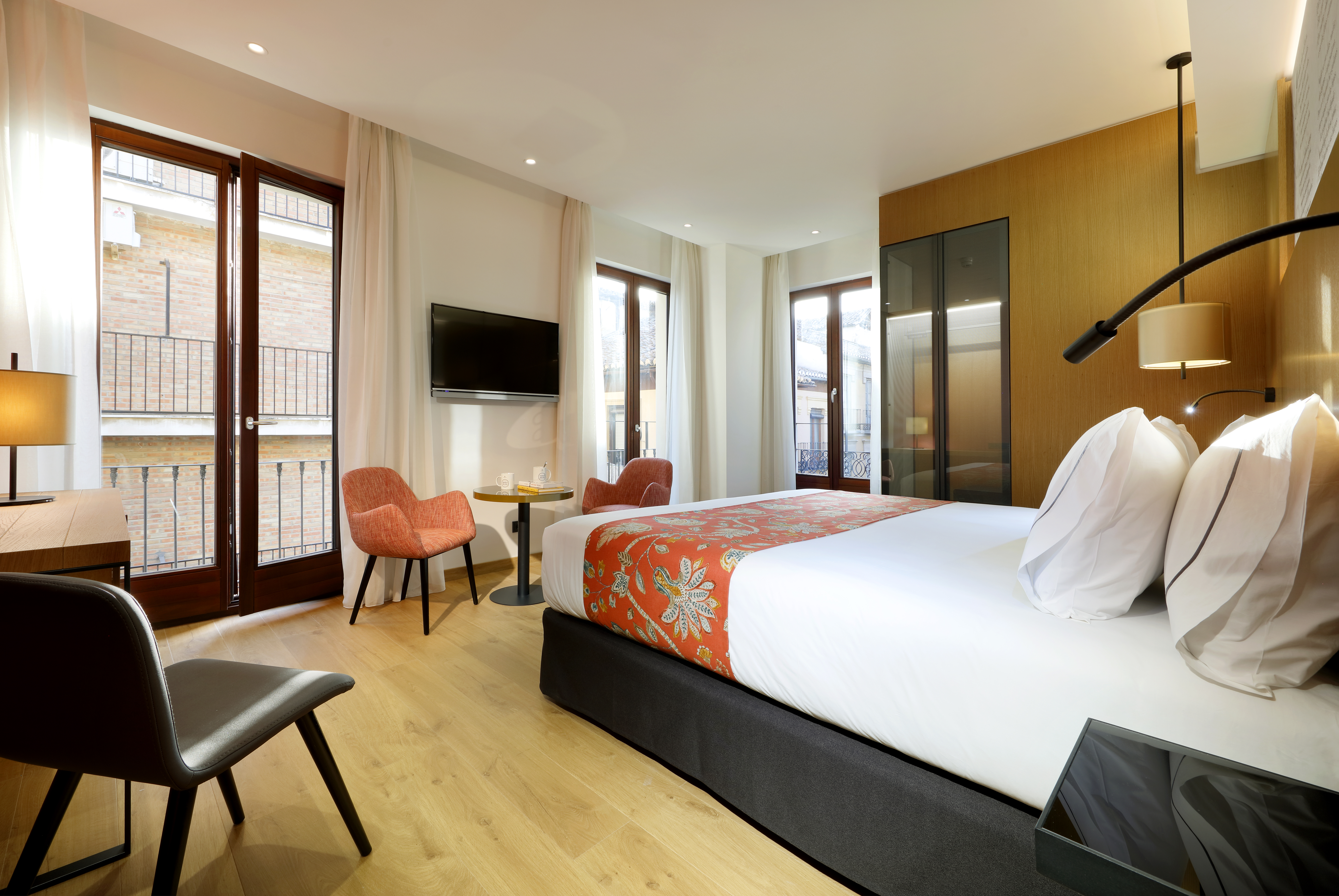 Double or Twin Deluxe