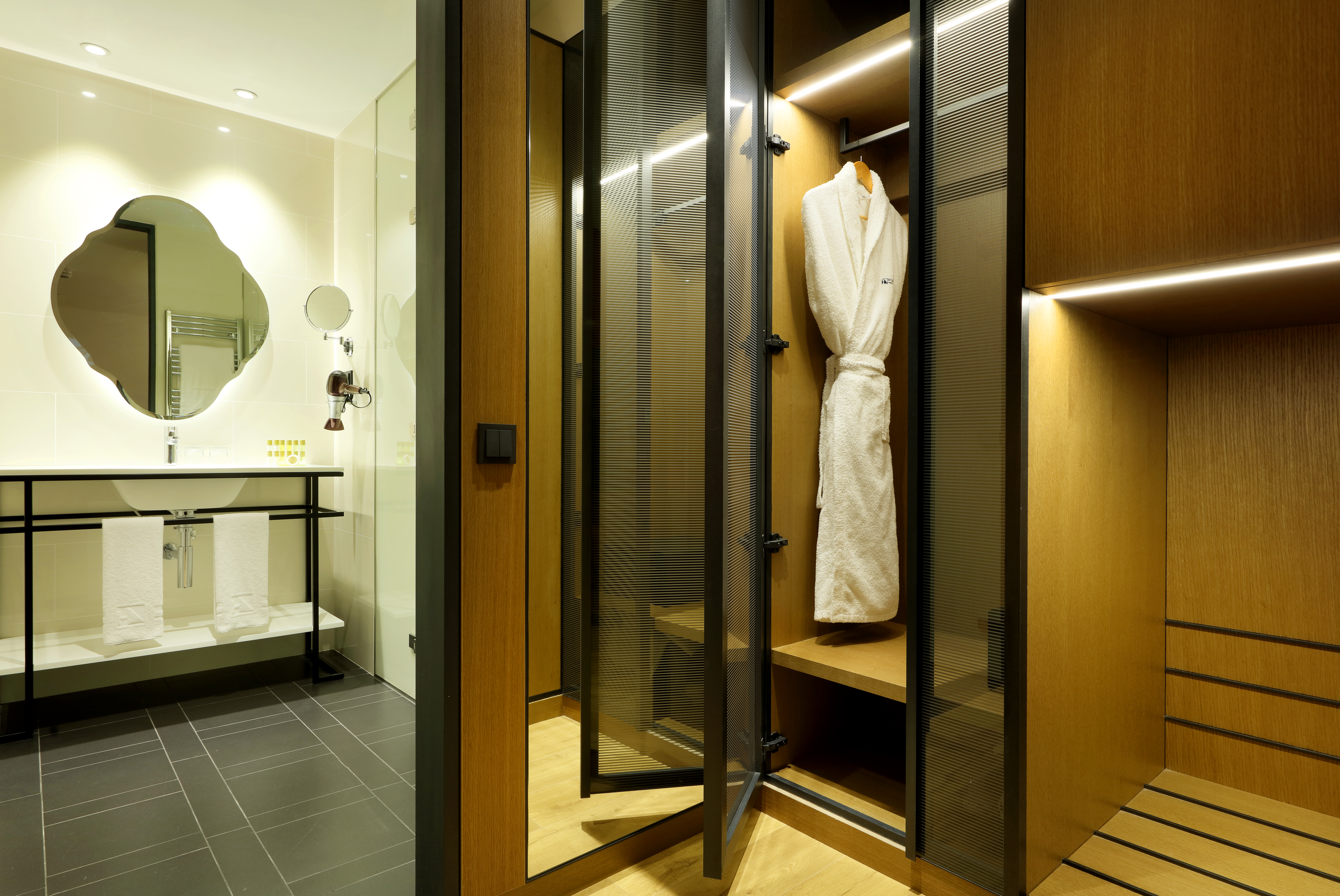 Double or Twin Standard