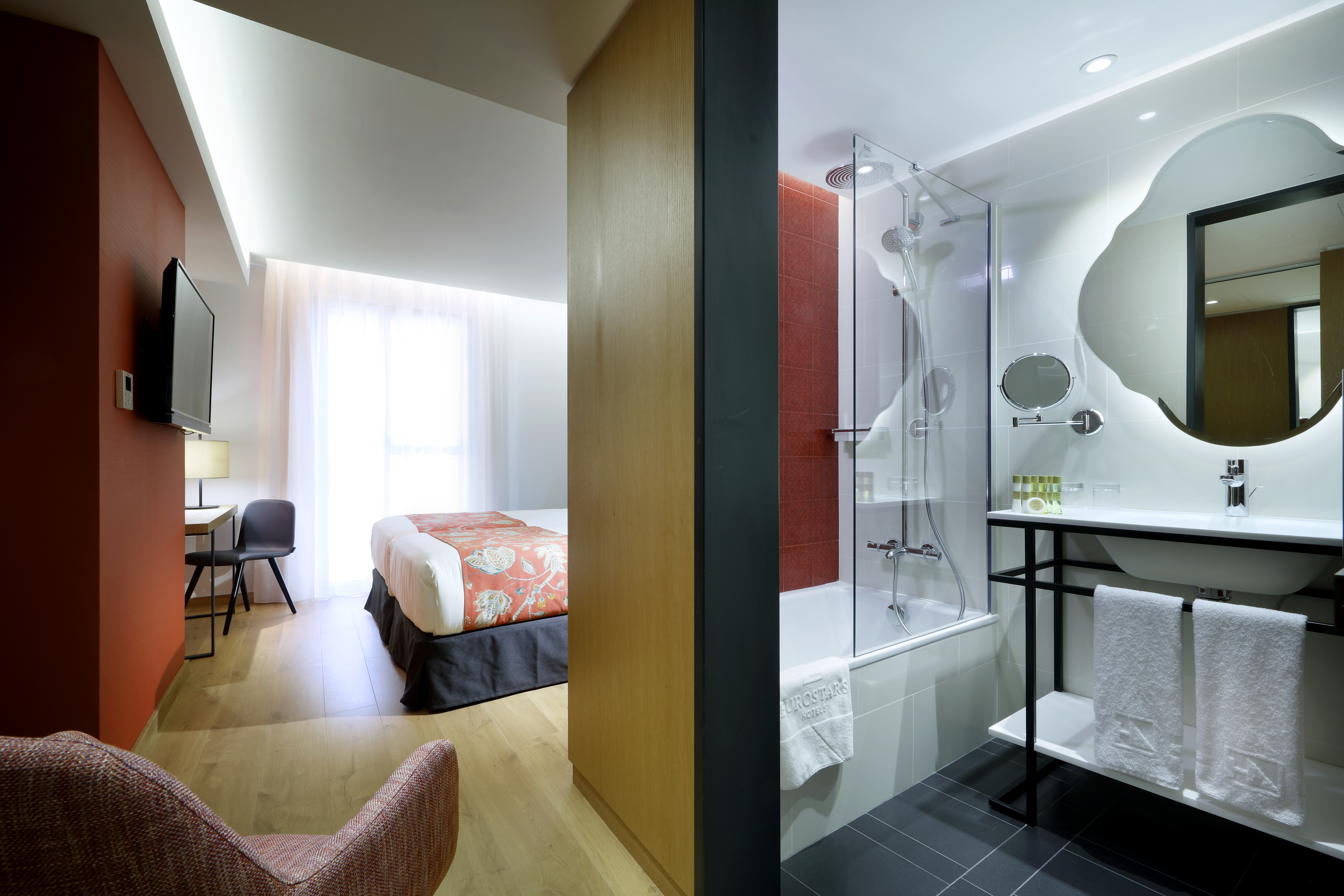 Double or Twin Standard