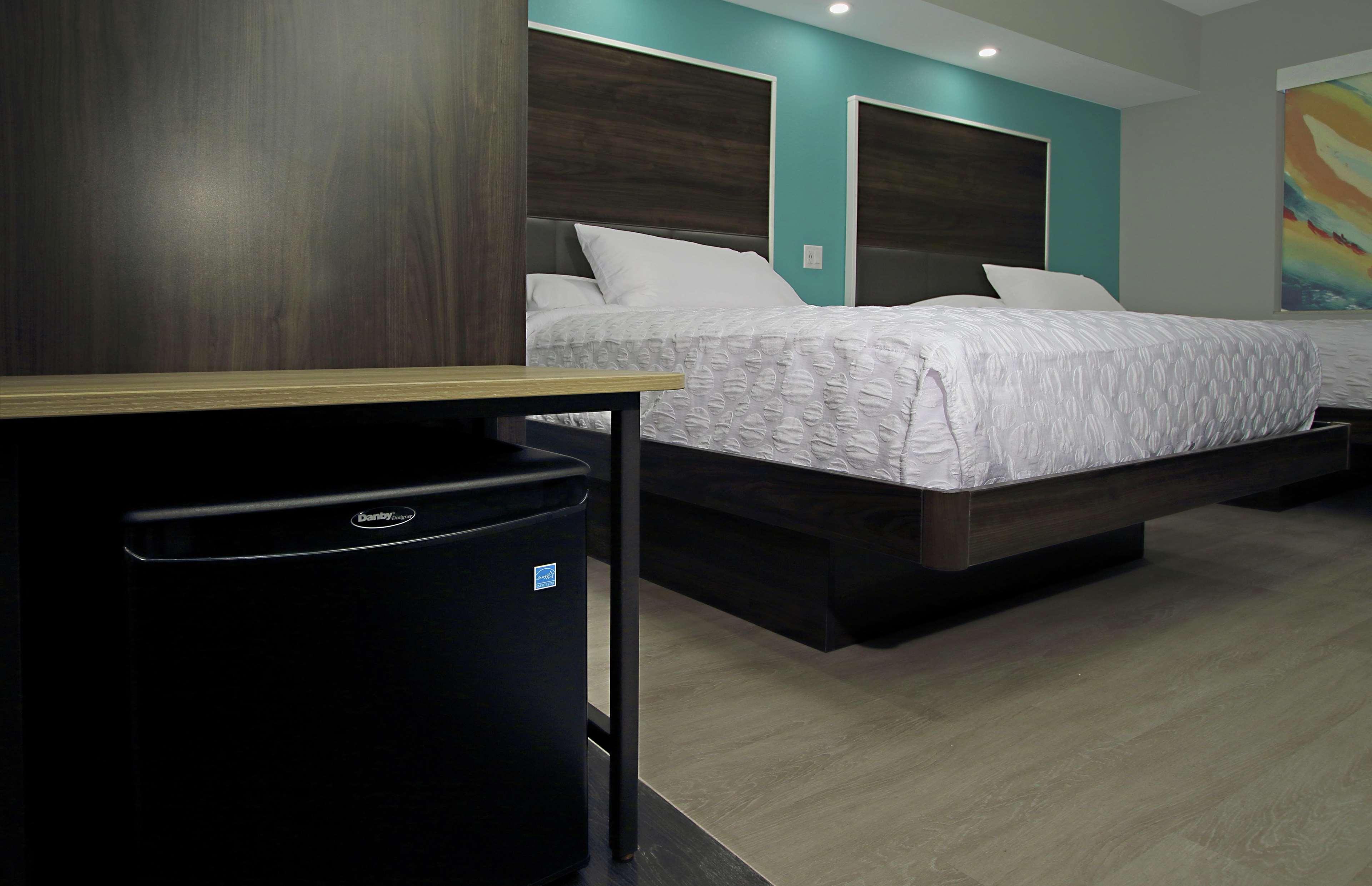 Double Two Queen Beds