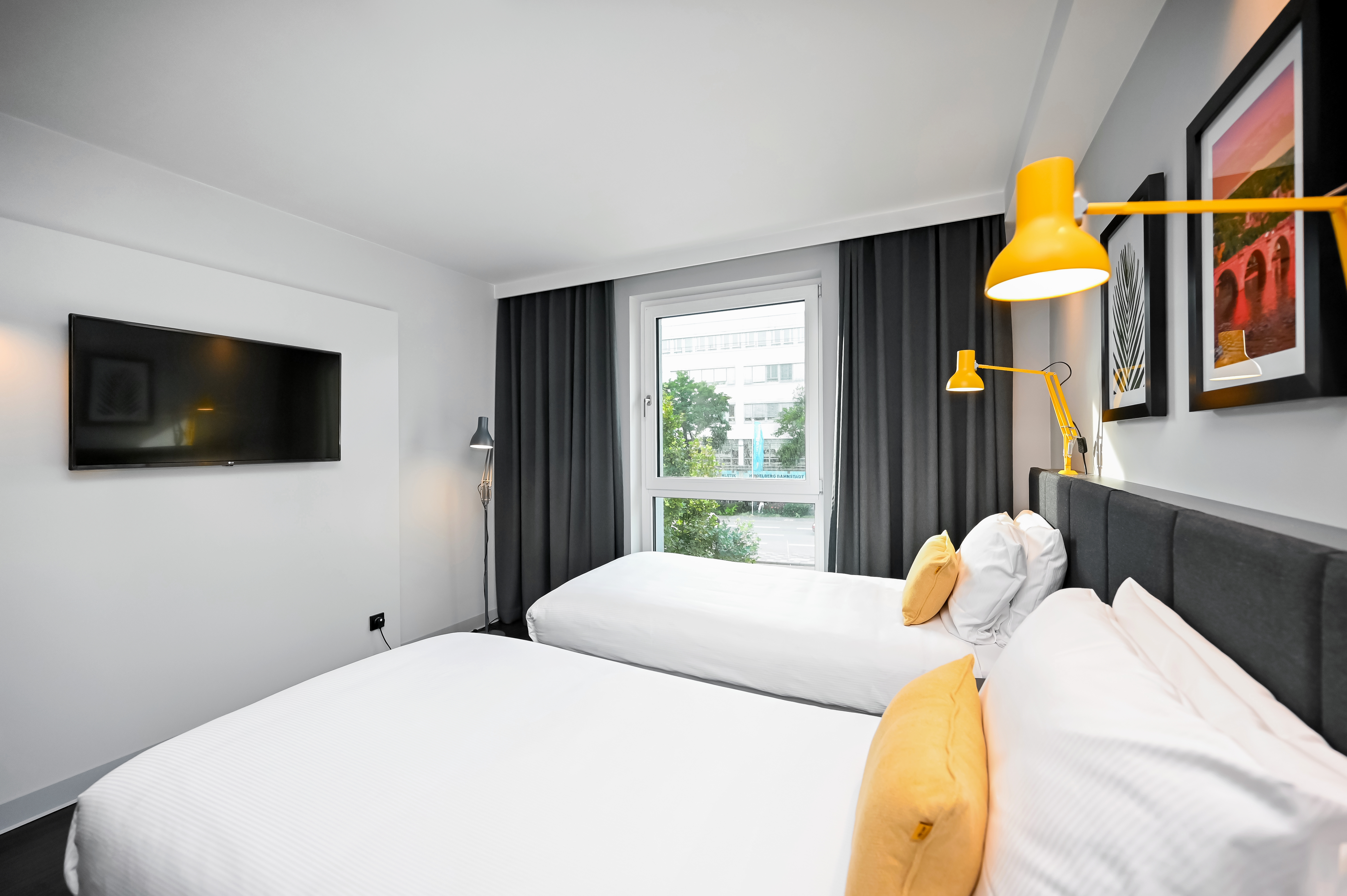 Studio Two Beds
