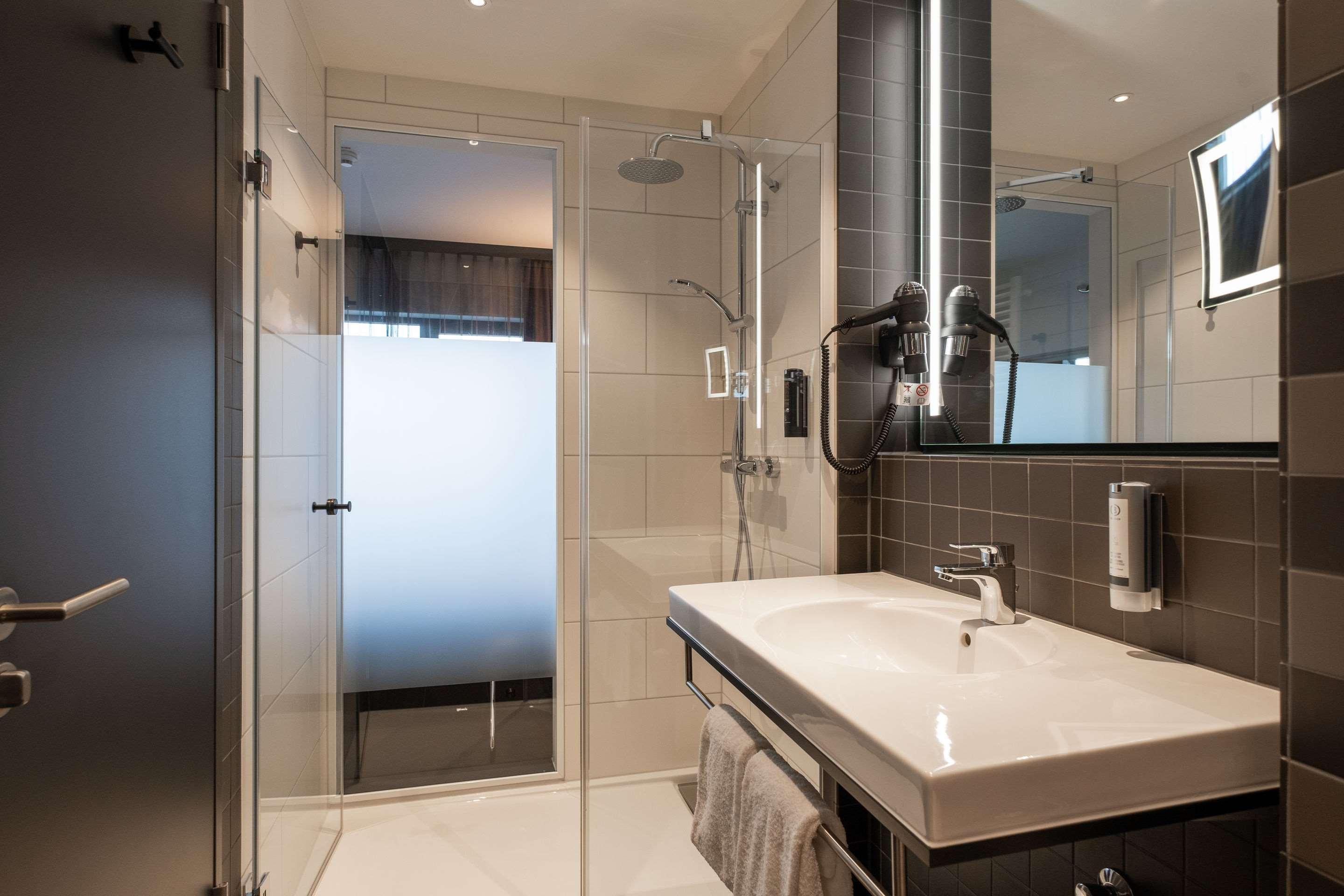 Double King Bed Non Smoking