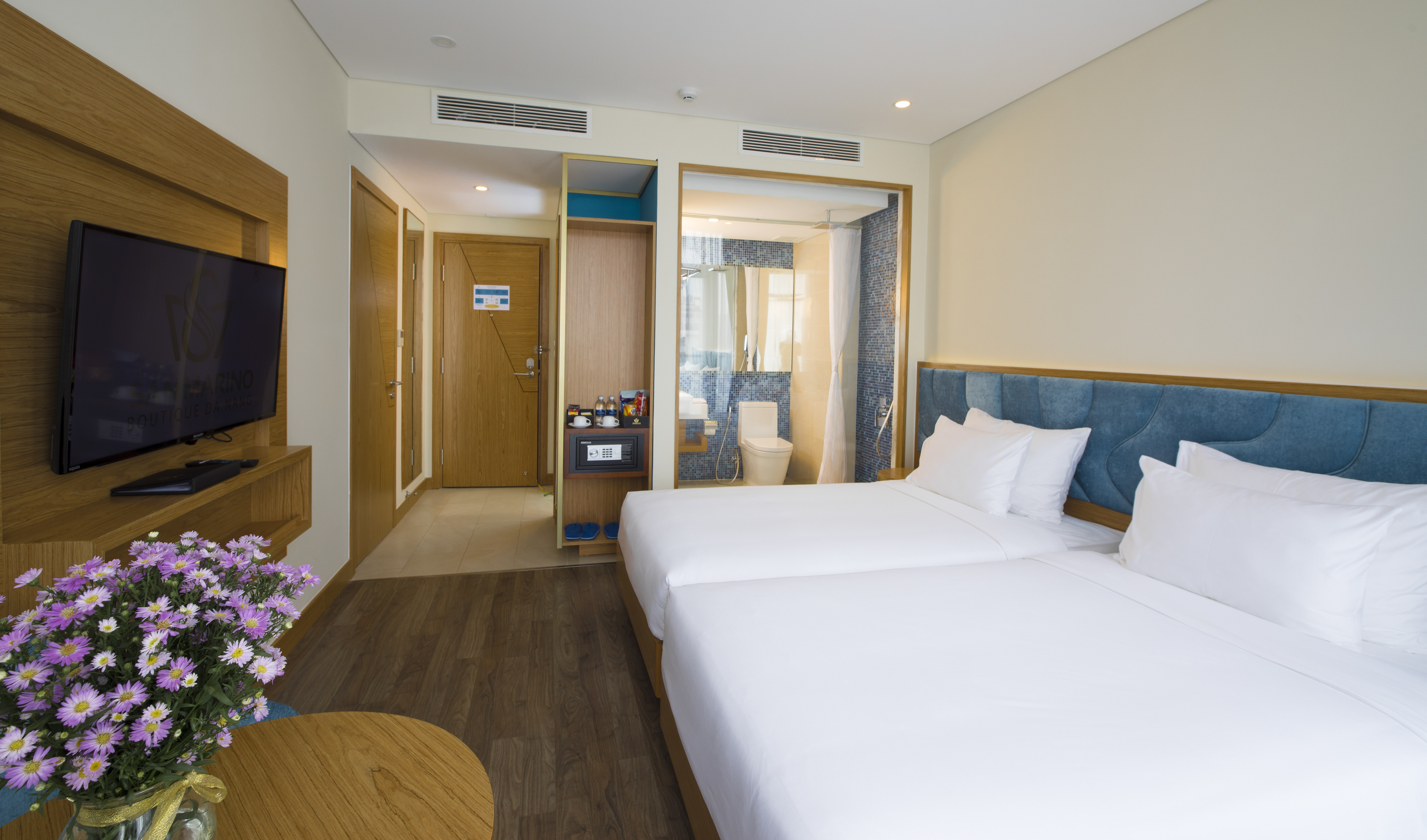 Family Room Connecting Room