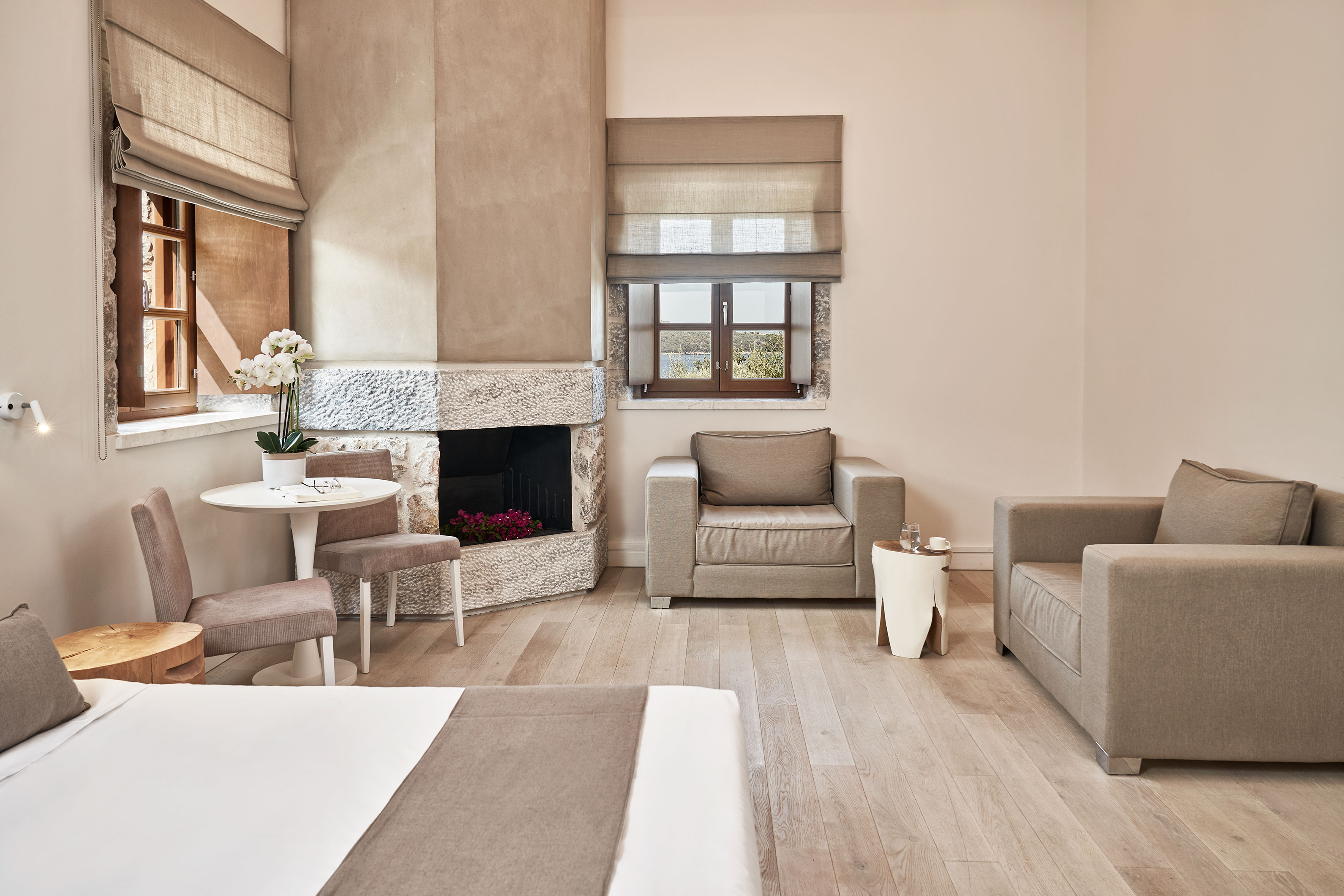 Double Accessible with Views