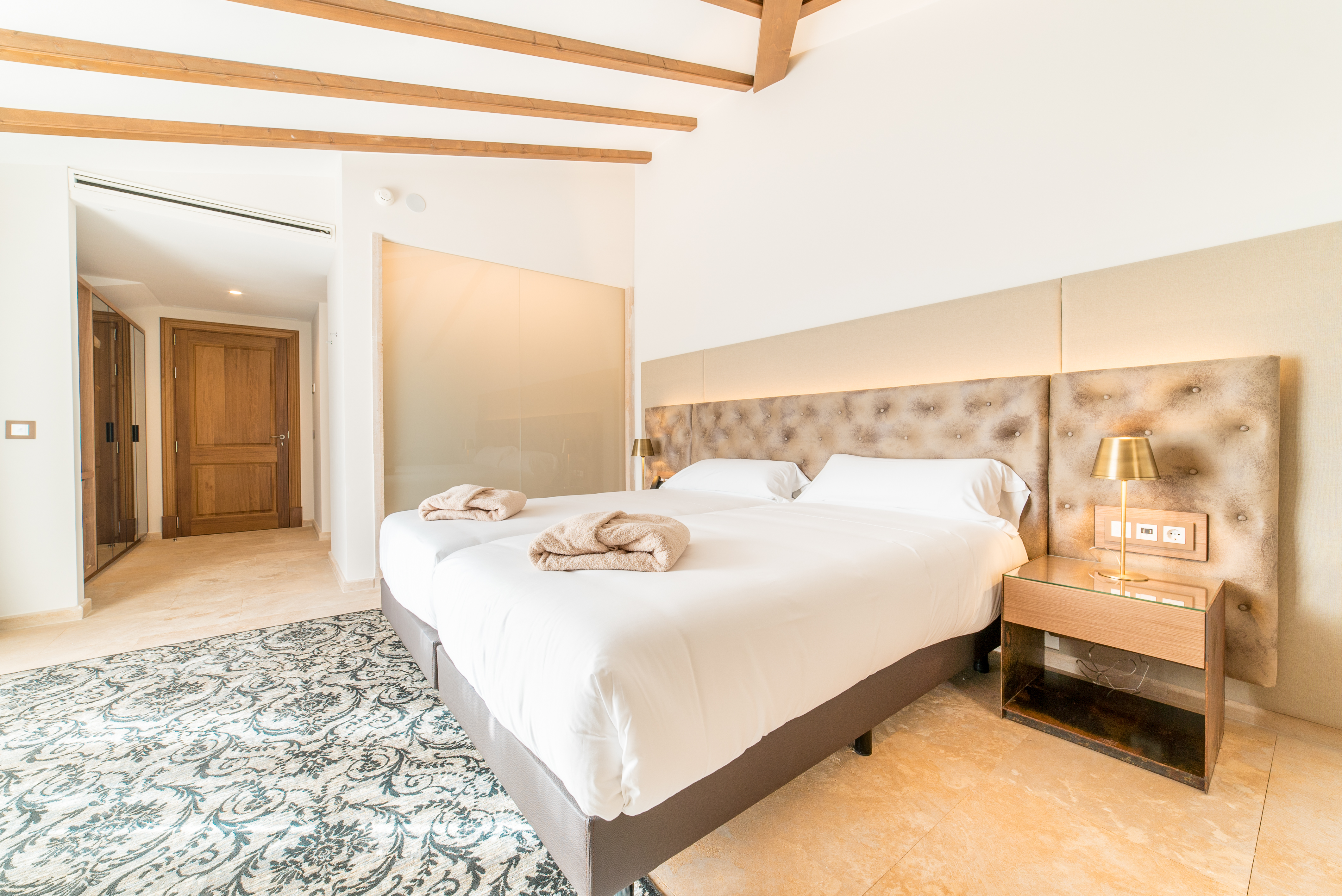 Double or Twin Standard