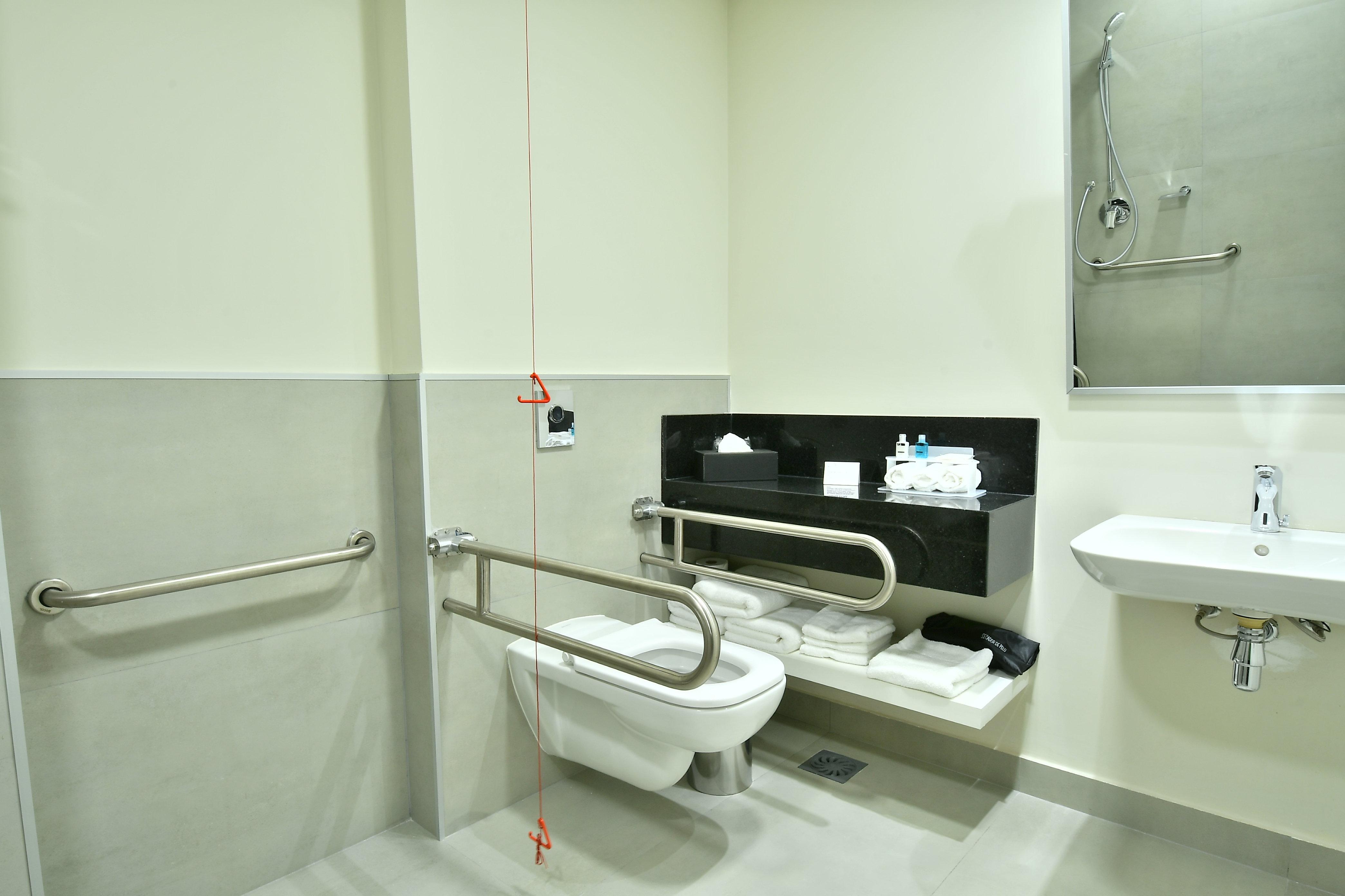 Double Accessible King Size Bed