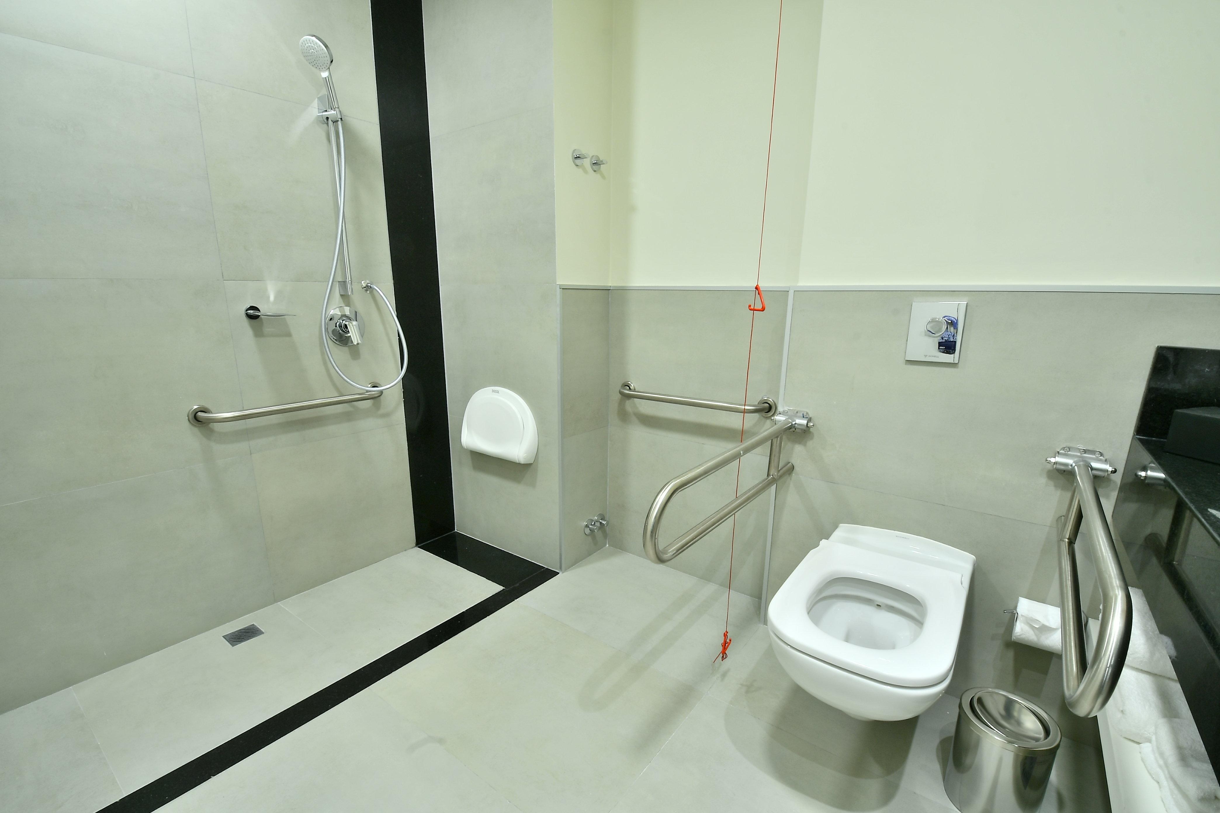 Double Accessible King Size Bed