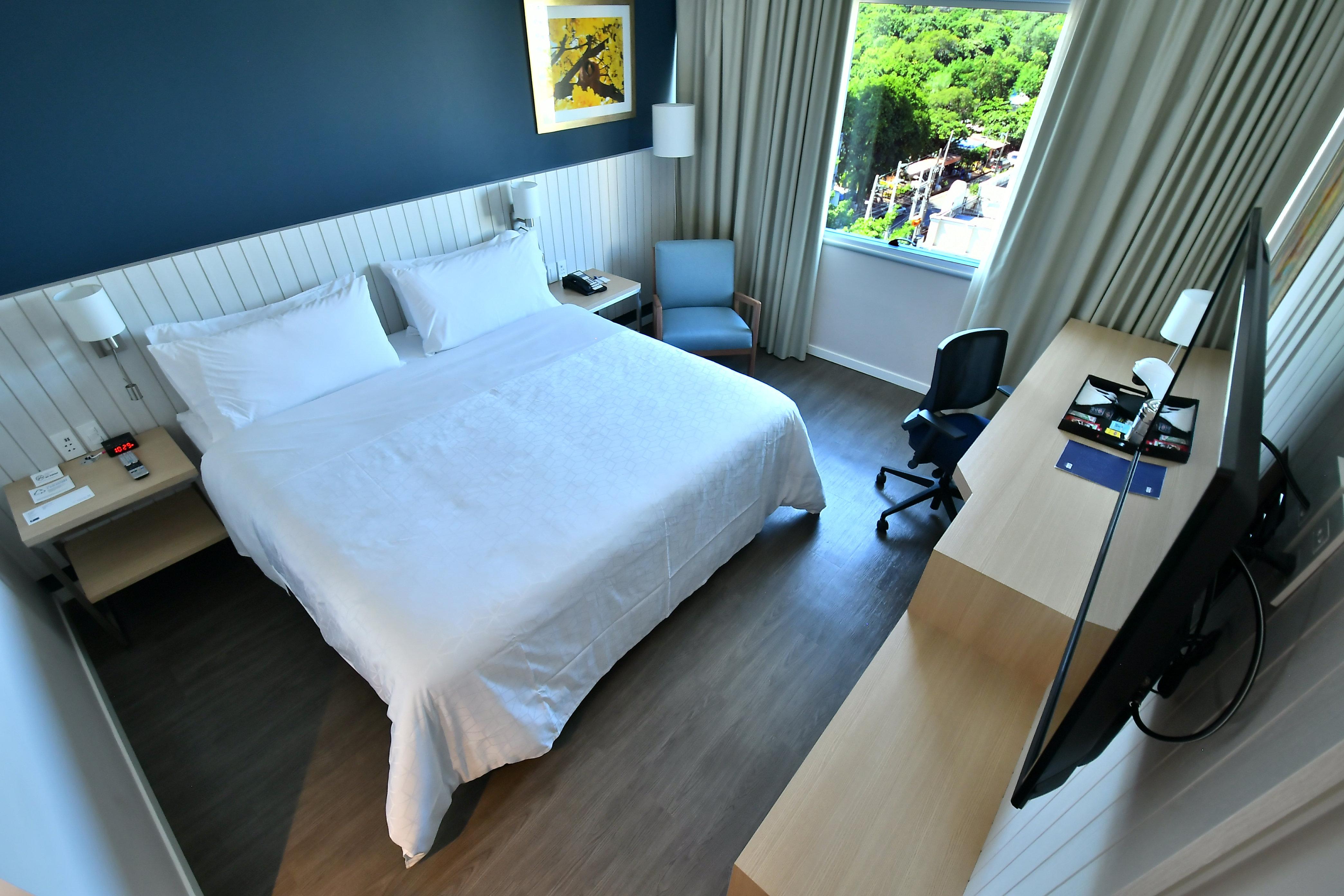 Double King Size Bed