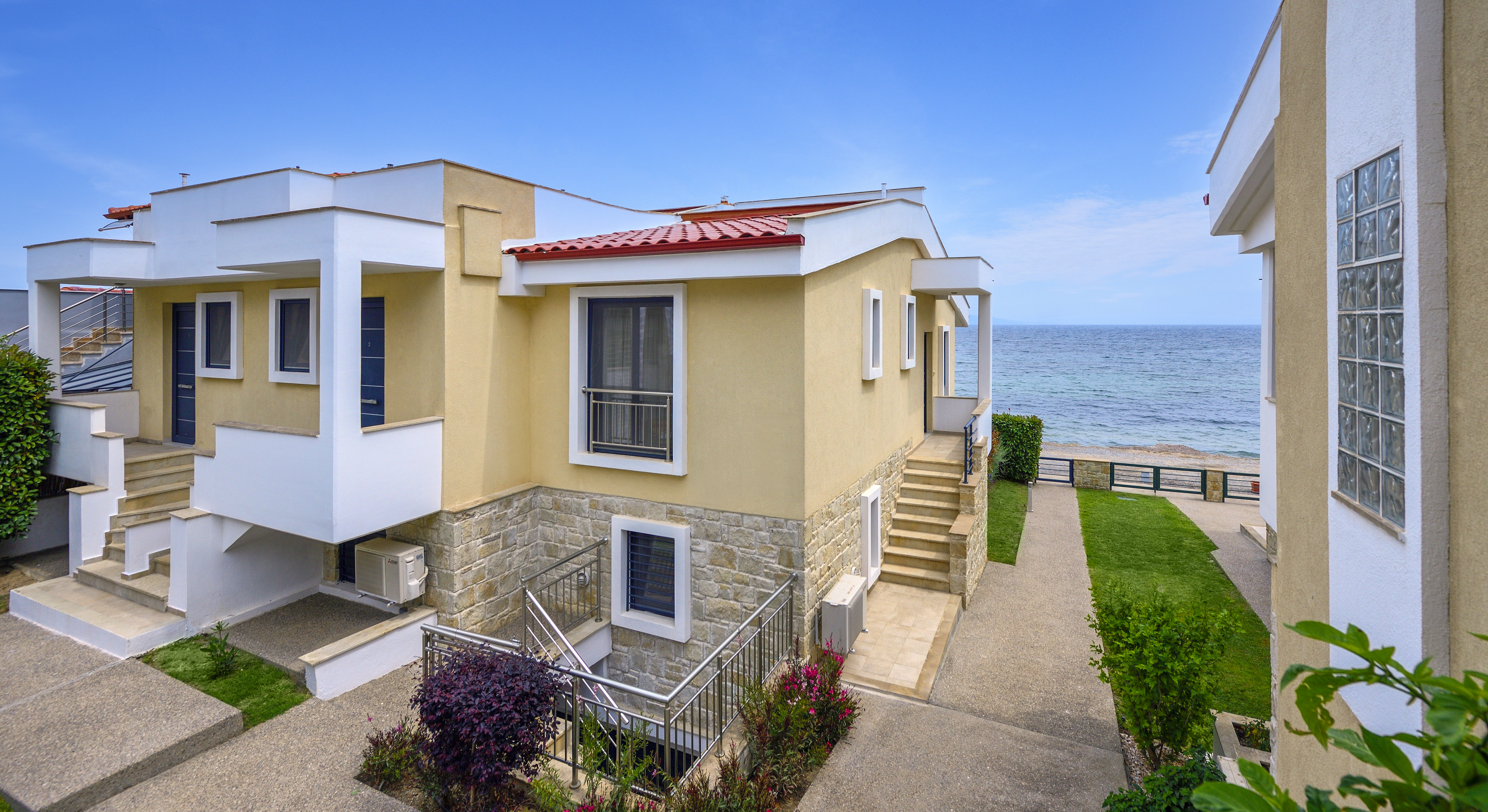 Apartment Side Sea View
