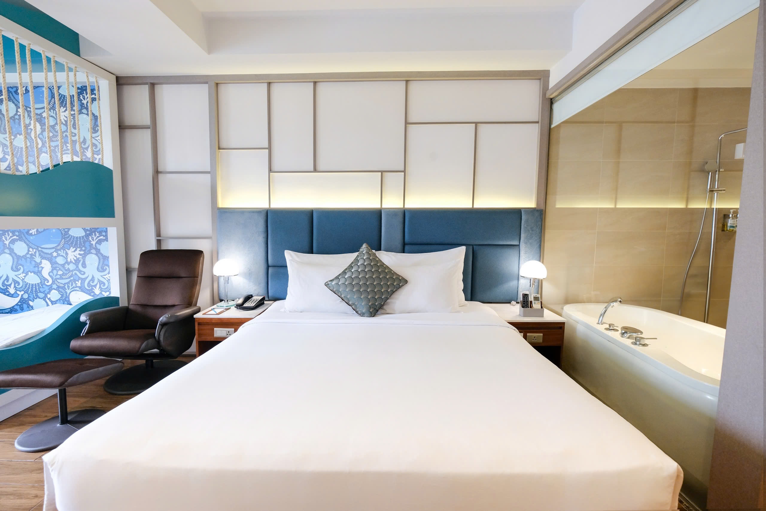 Family Room Capacity 4