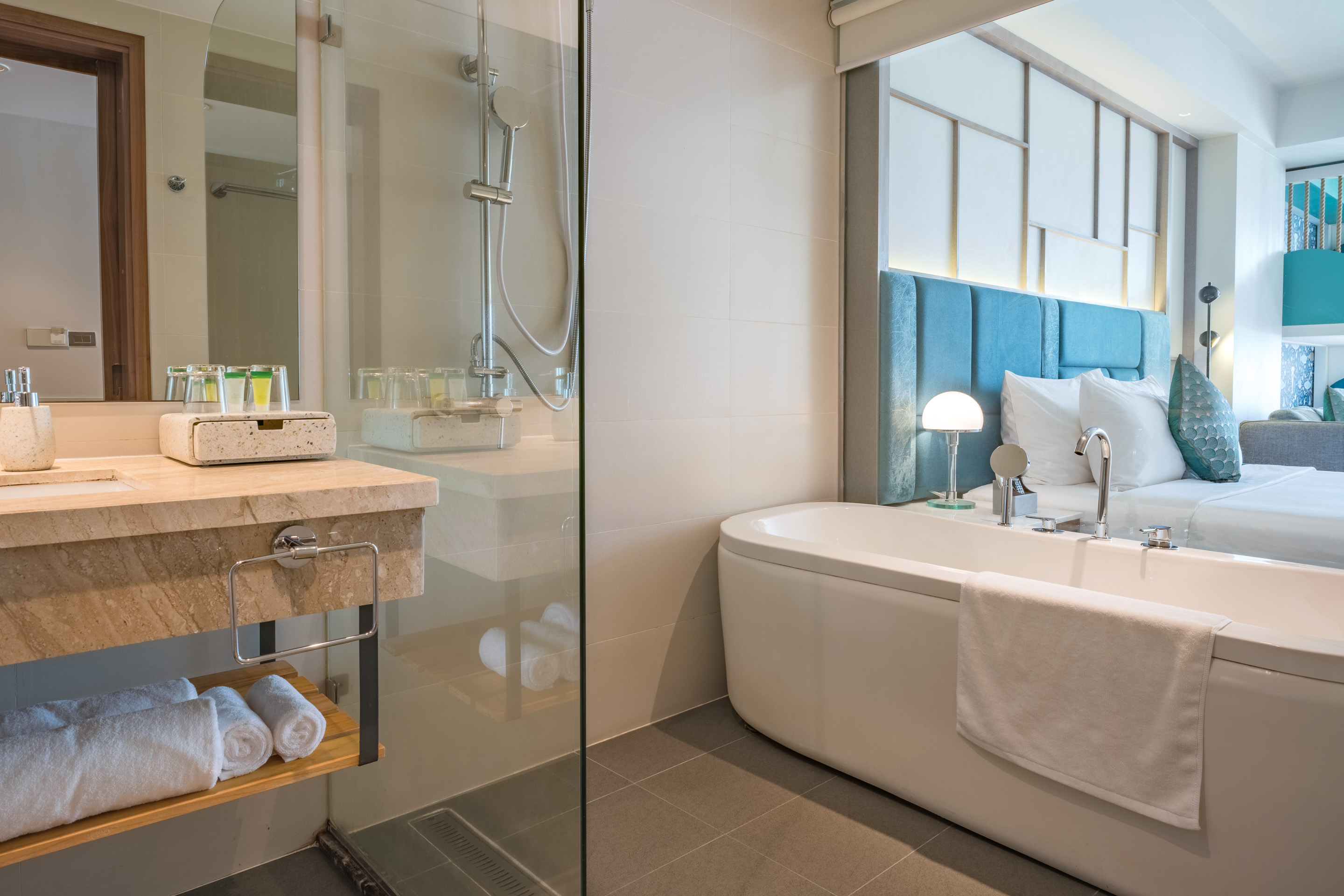 Double Deluxe Premier