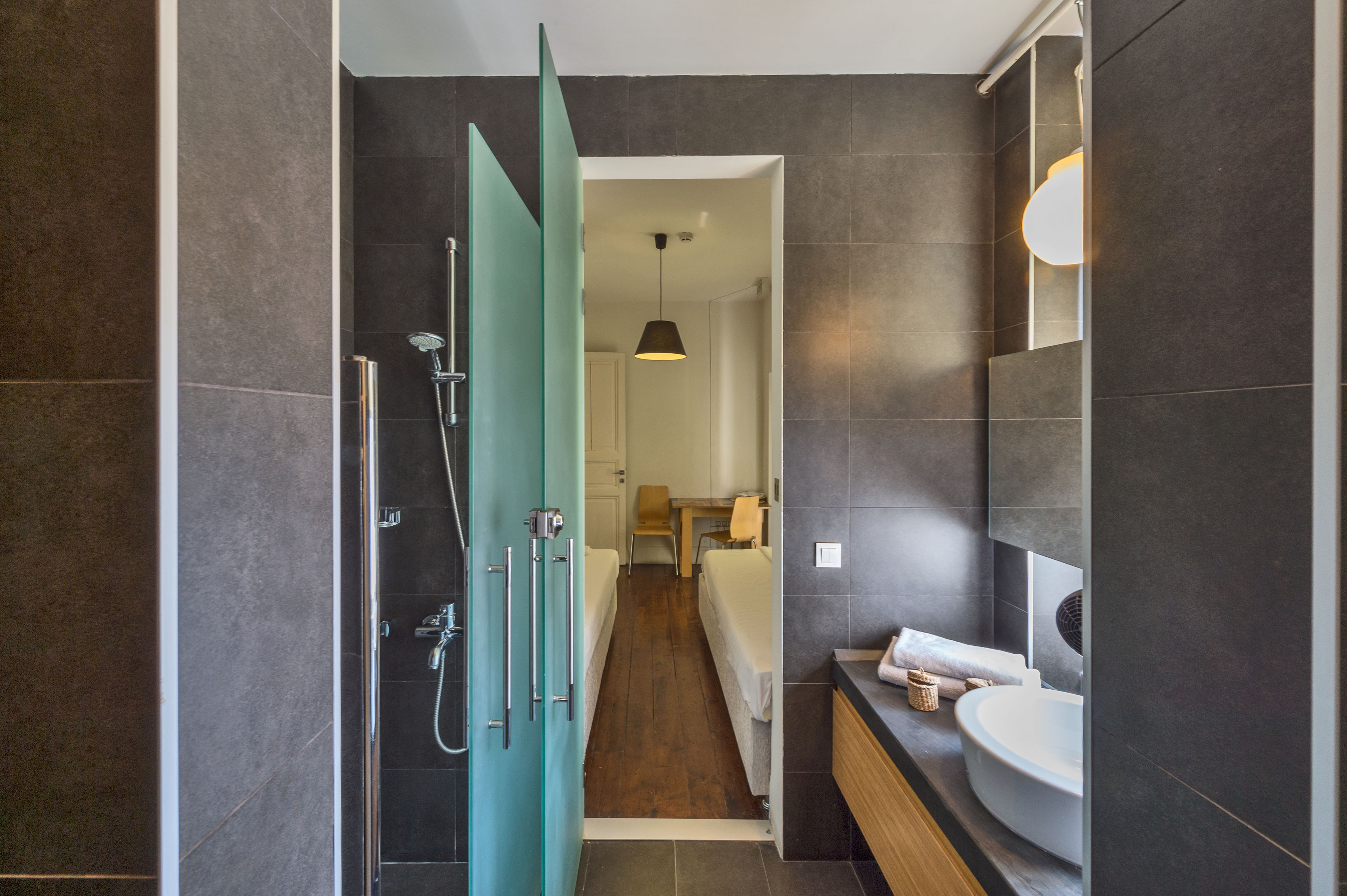 Suite Connecting Room