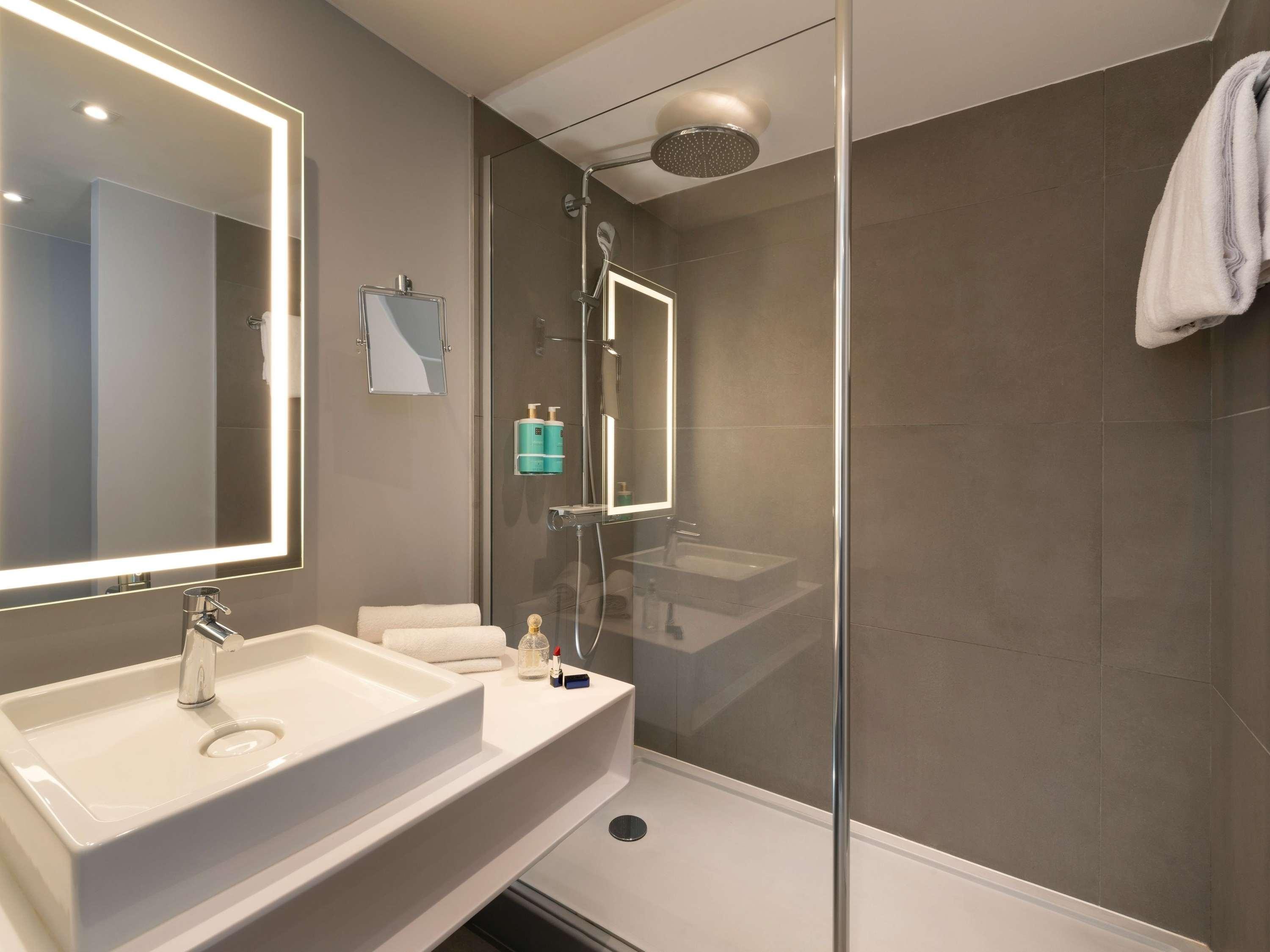 Double Business Superior