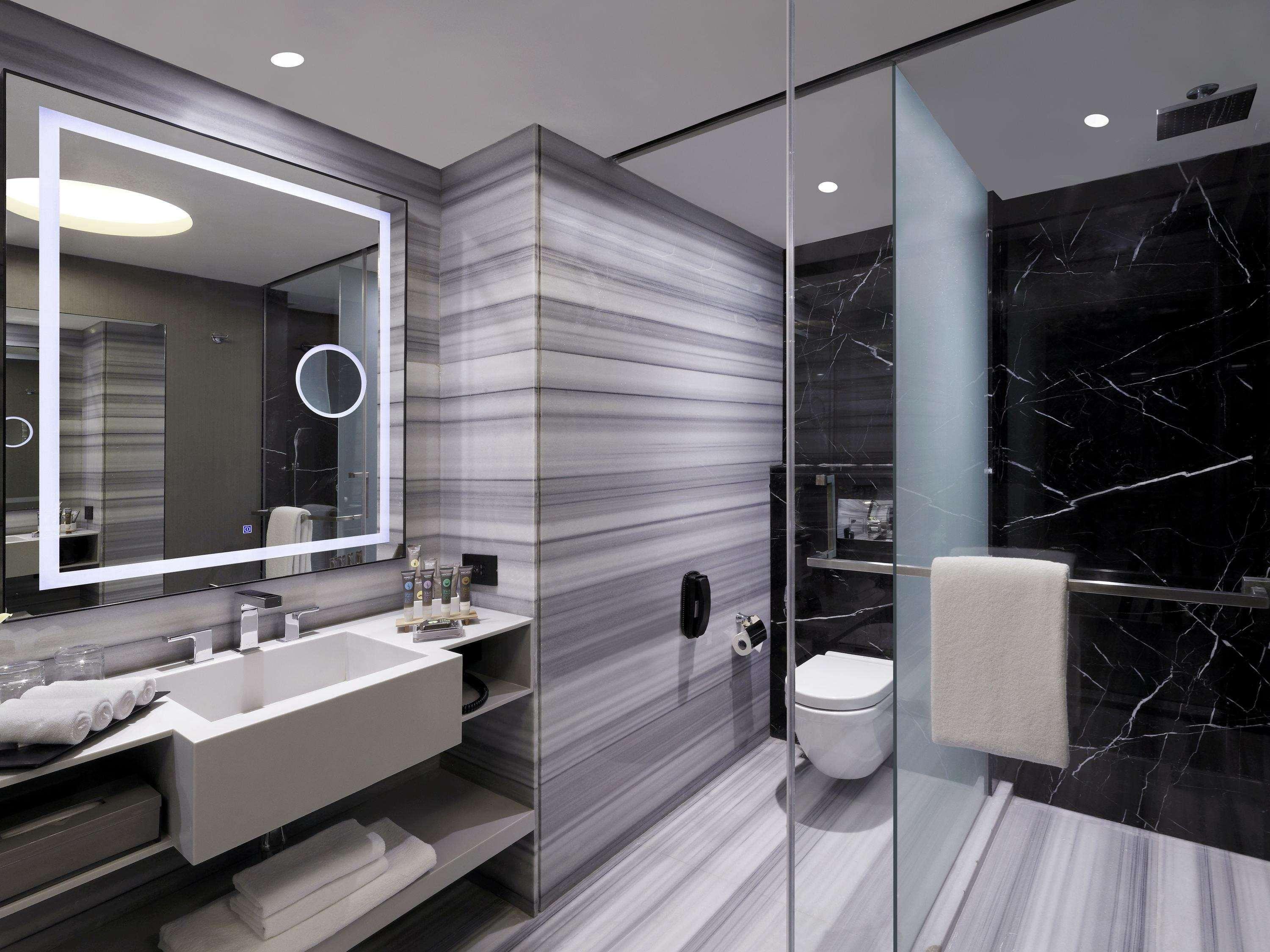 Room Premier City View