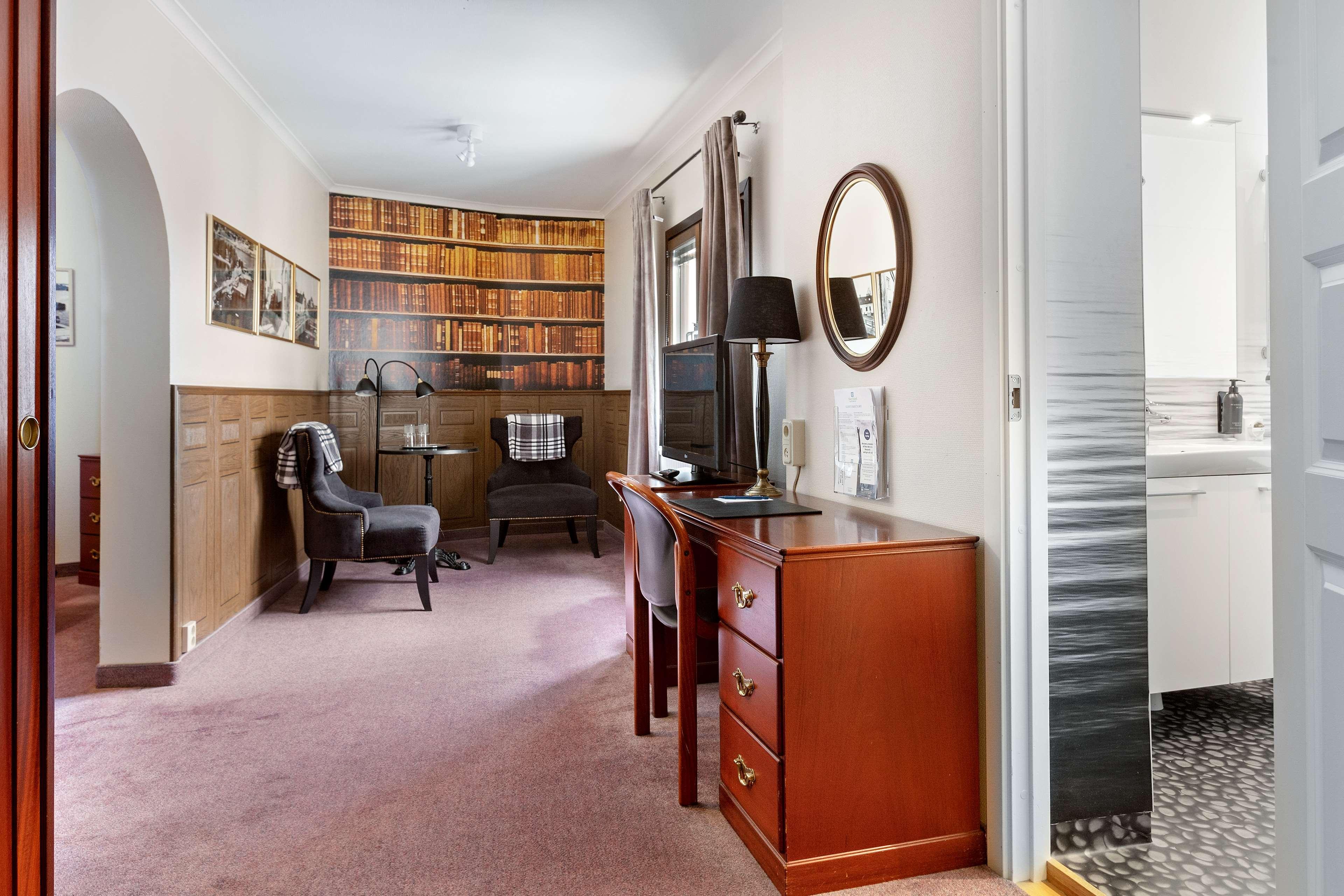 Double Superior King Bed