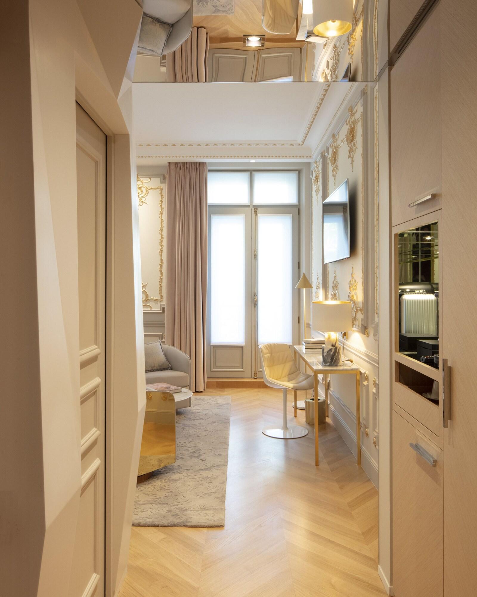 Junior Suite King Size Bed