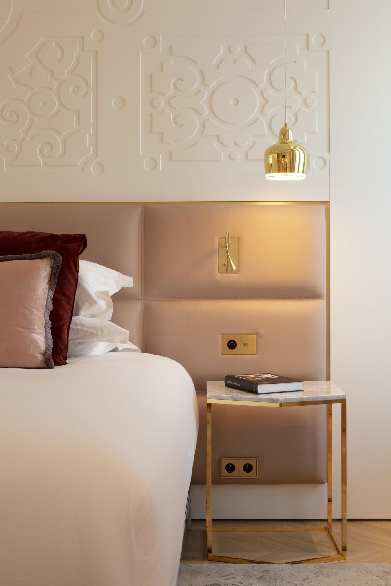 Junior Suite King Size Bed