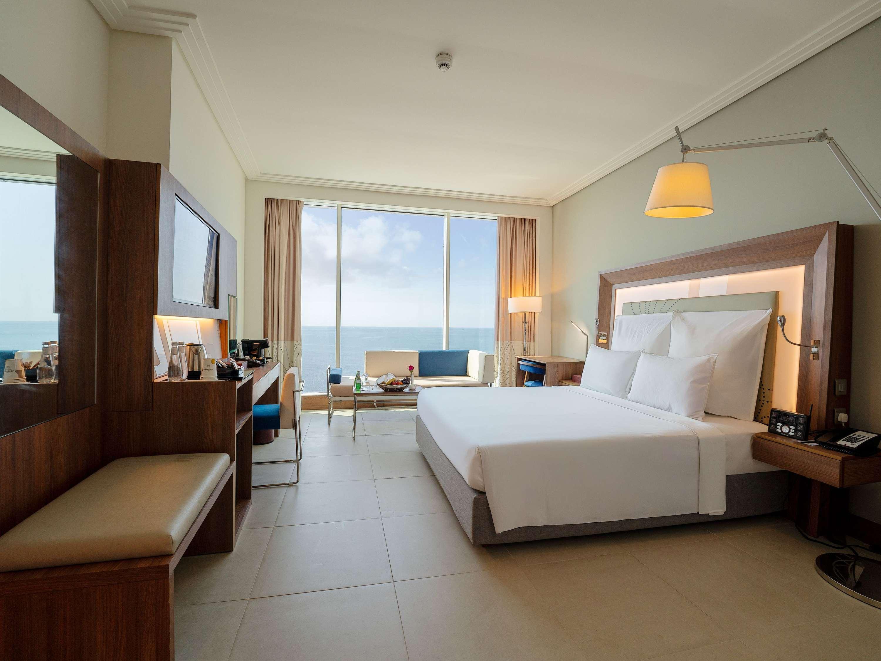 Double Accessible Superior