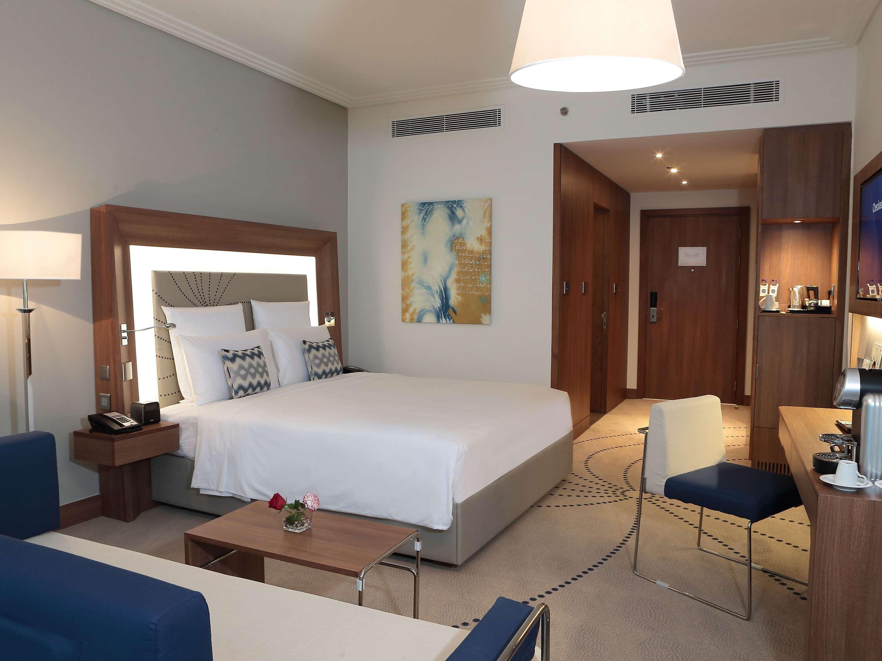 Double Accessible Superior