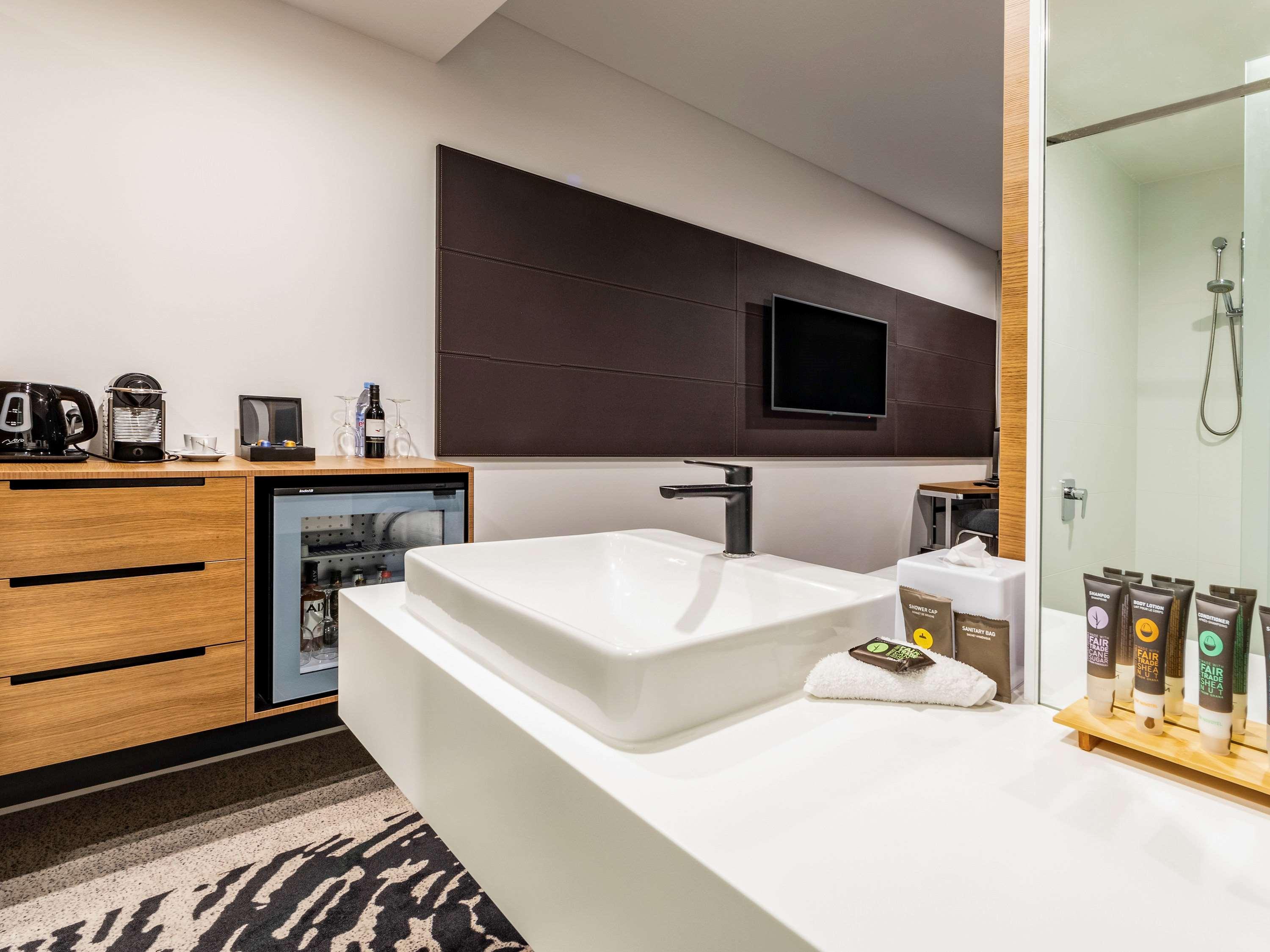 Double Premier King Bed