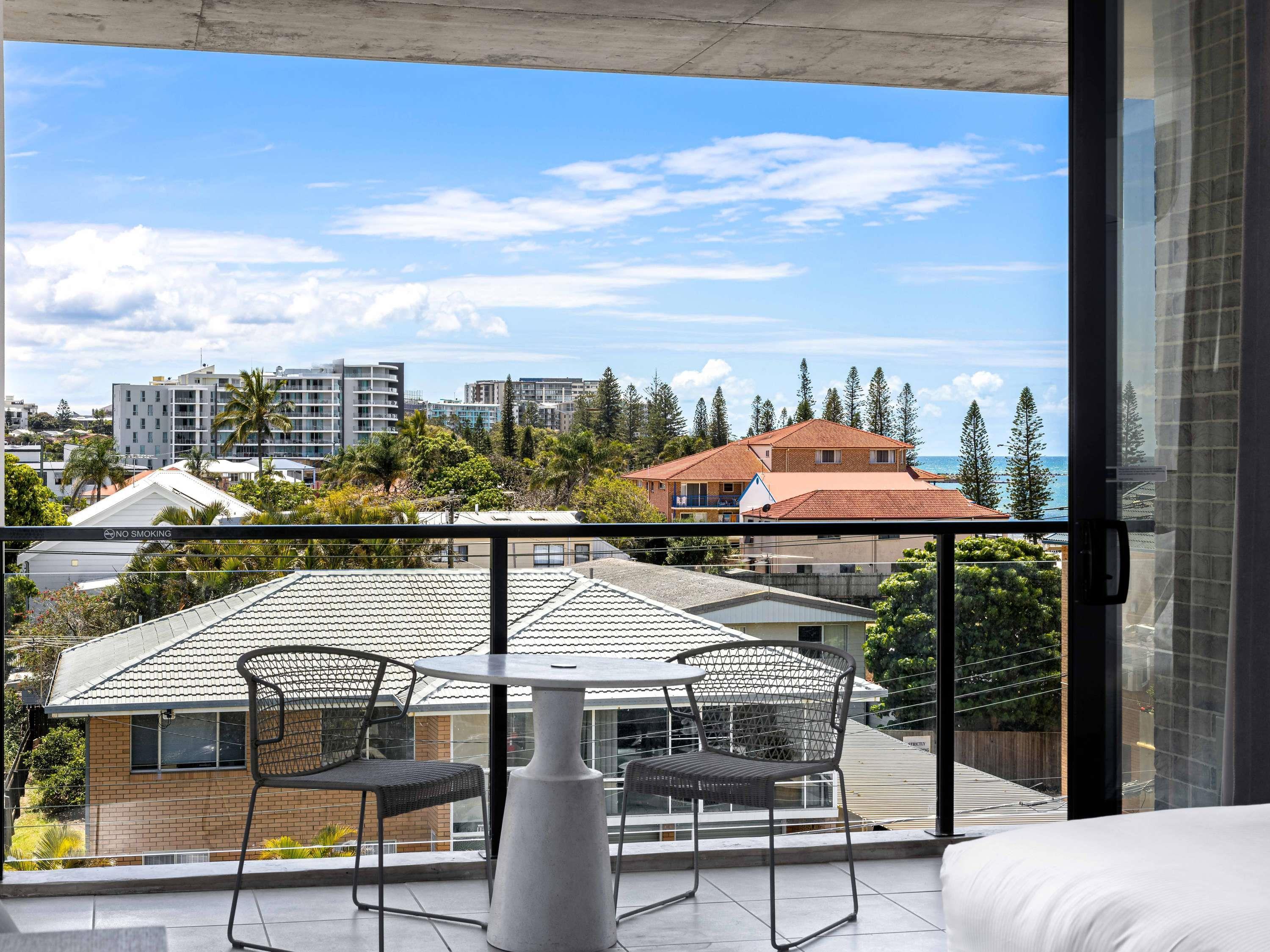 Double Deluxe King Bed