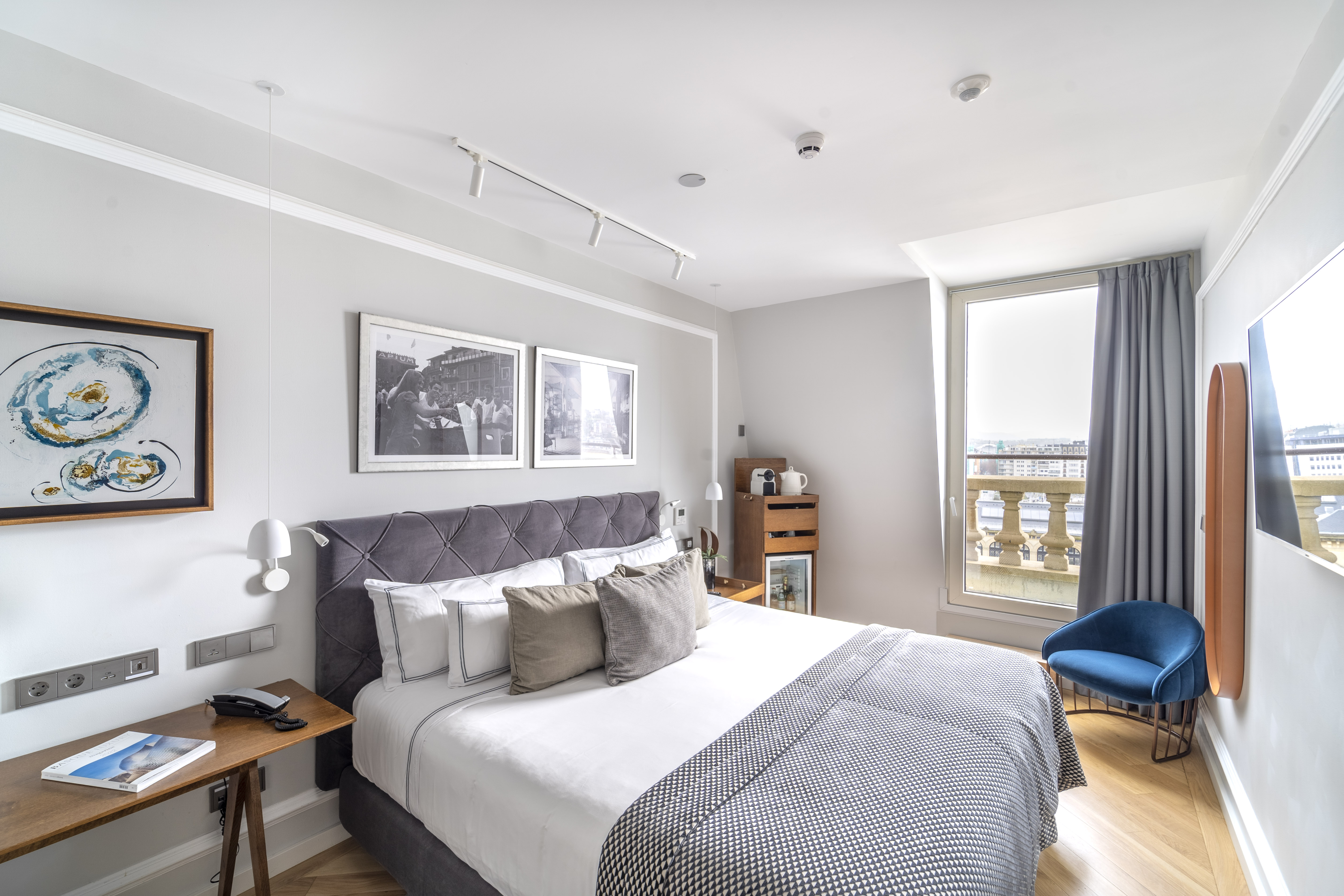 Double or Twin Economy