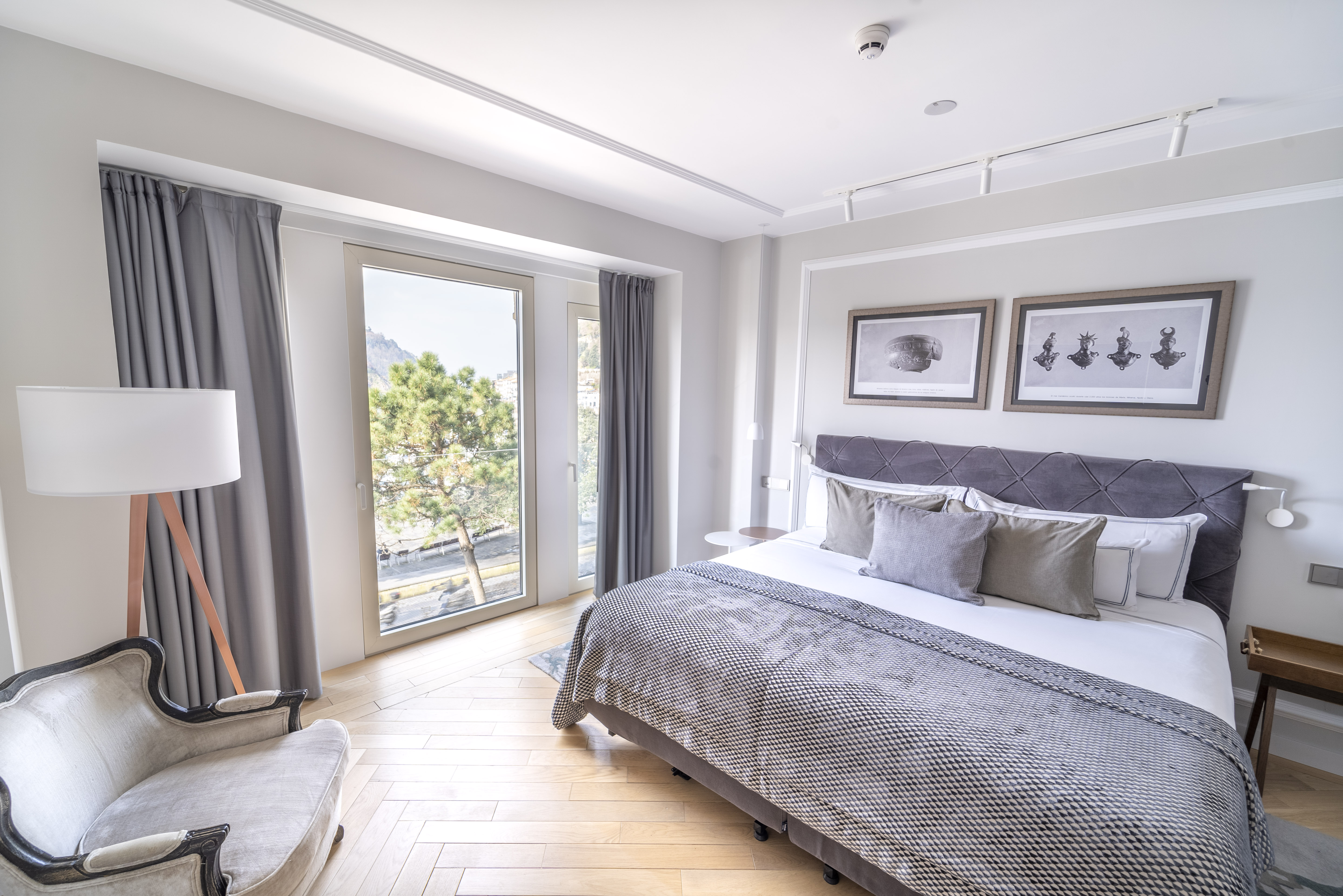 Double or Twin Standard