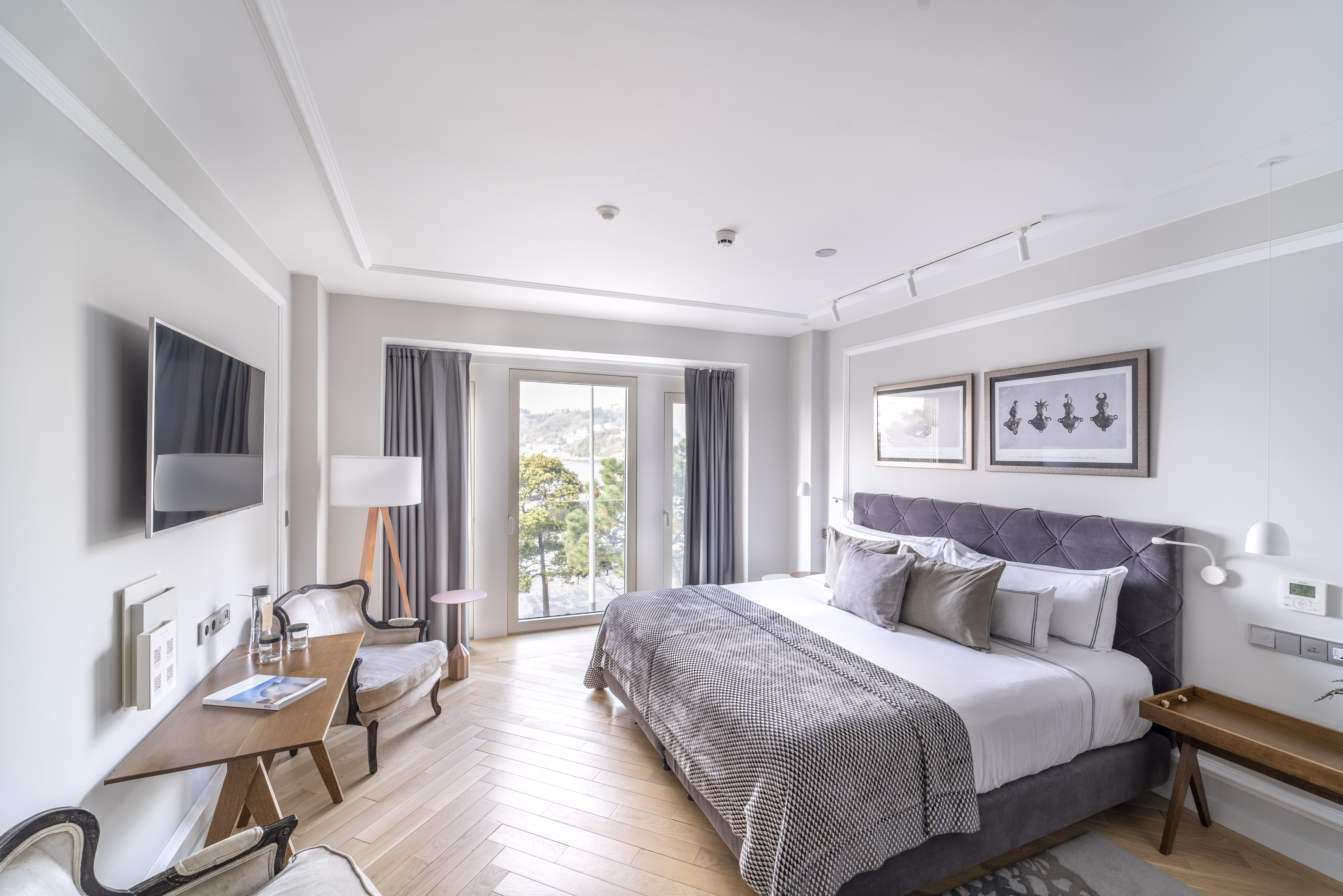 Double or Twin Standard