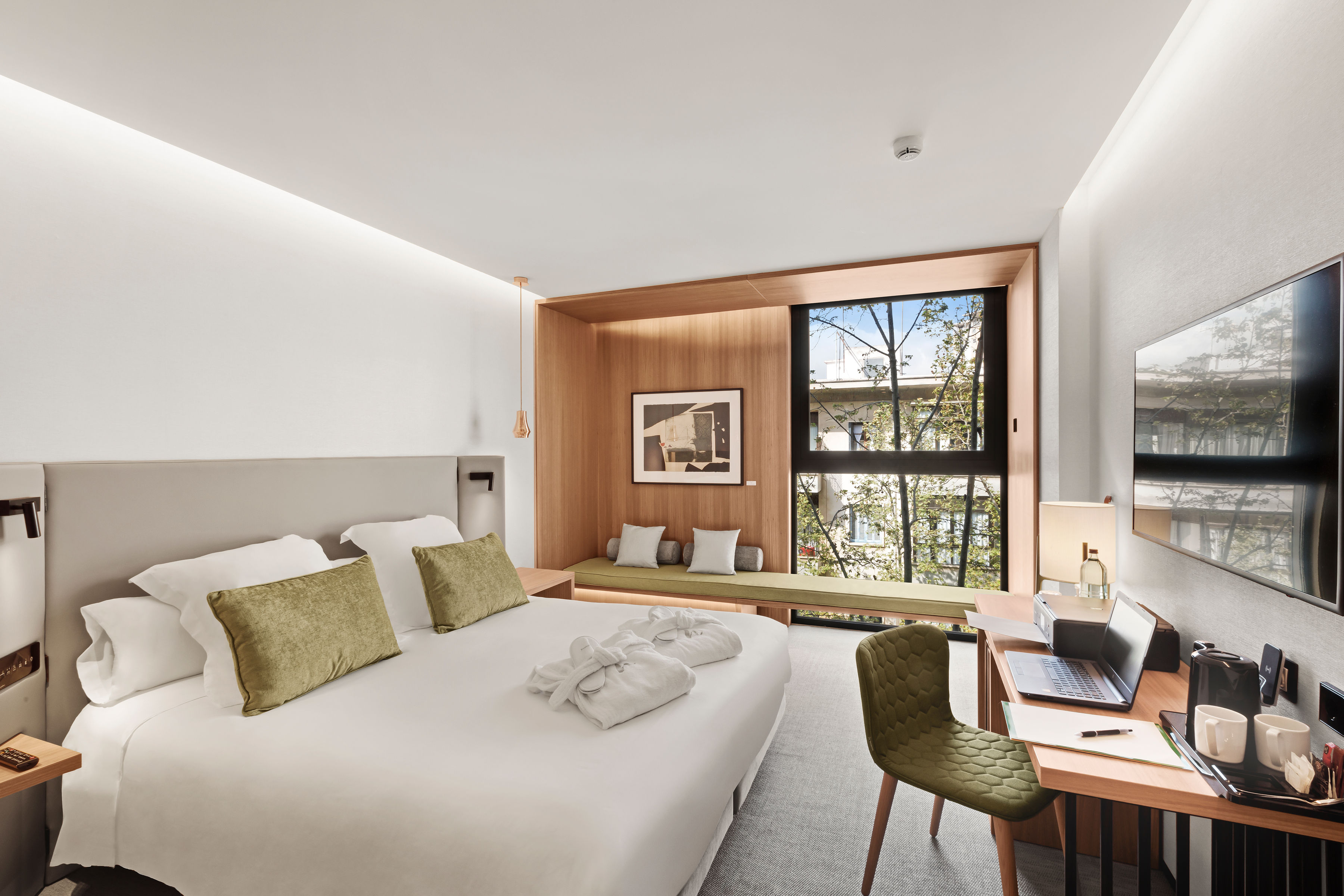 Double or Twin Standard