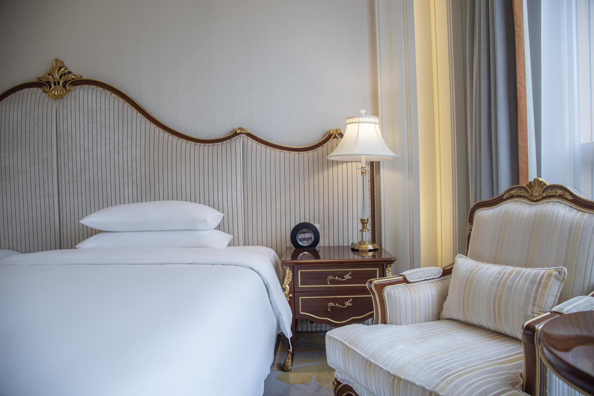 Double King Size Bed