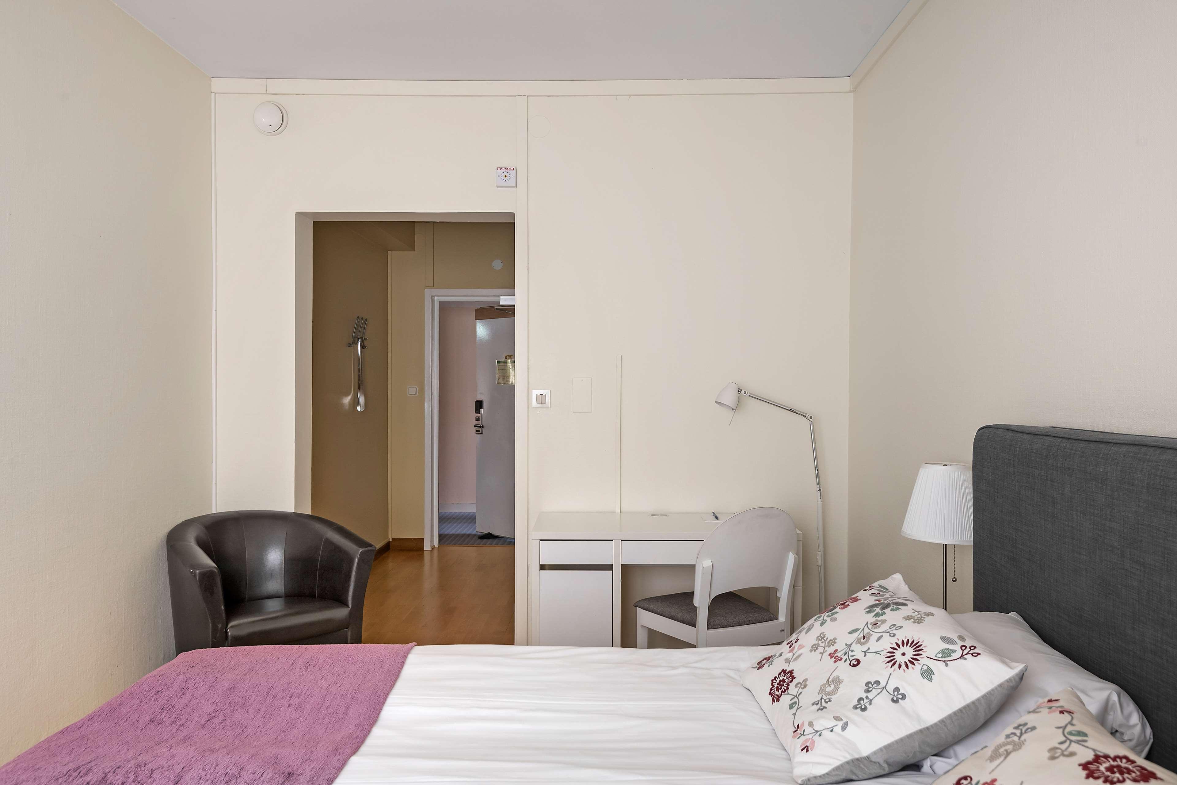 Triple King Size Bed