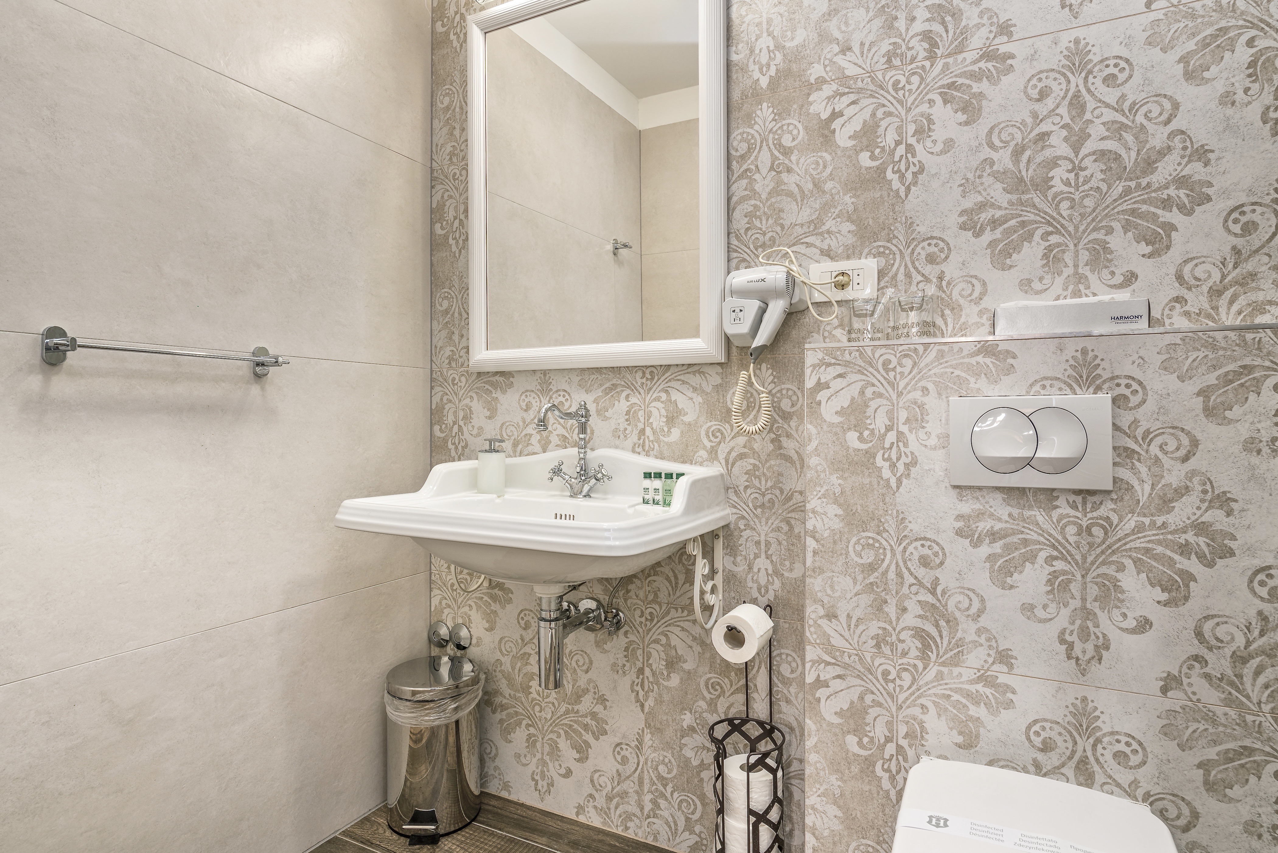 Double Single Deluxe