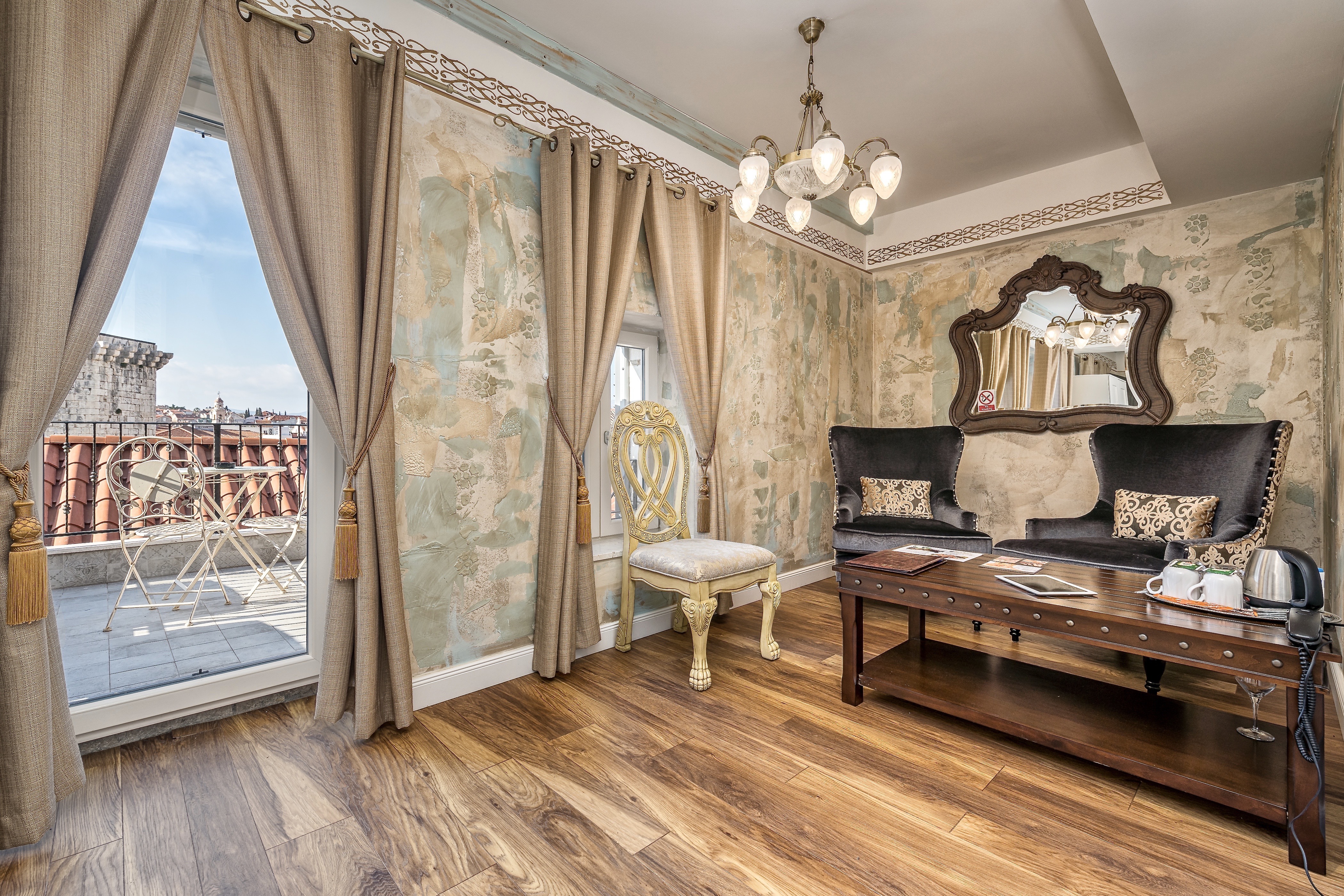 Double Single Premium City View