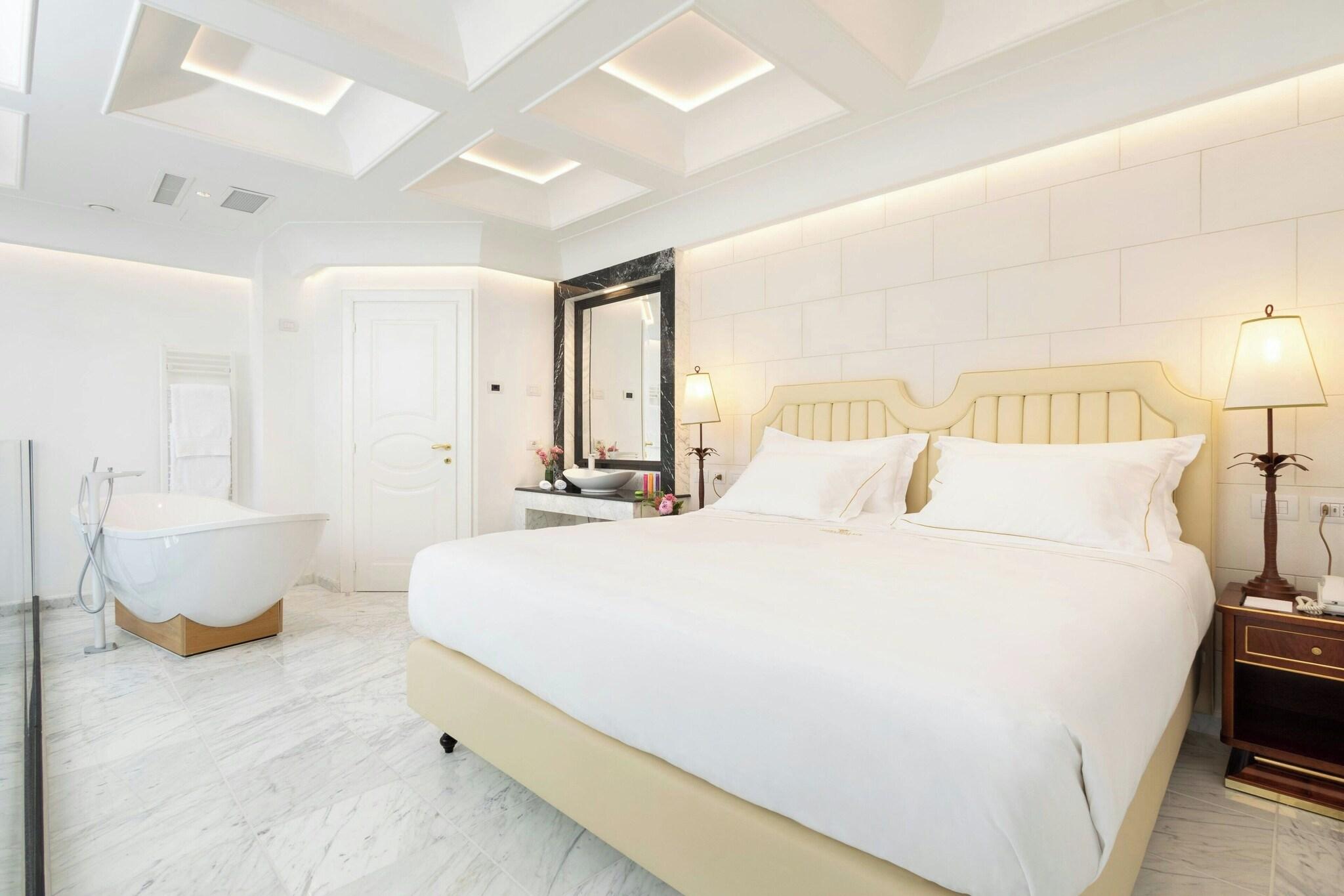 Suite Sea View King Bed