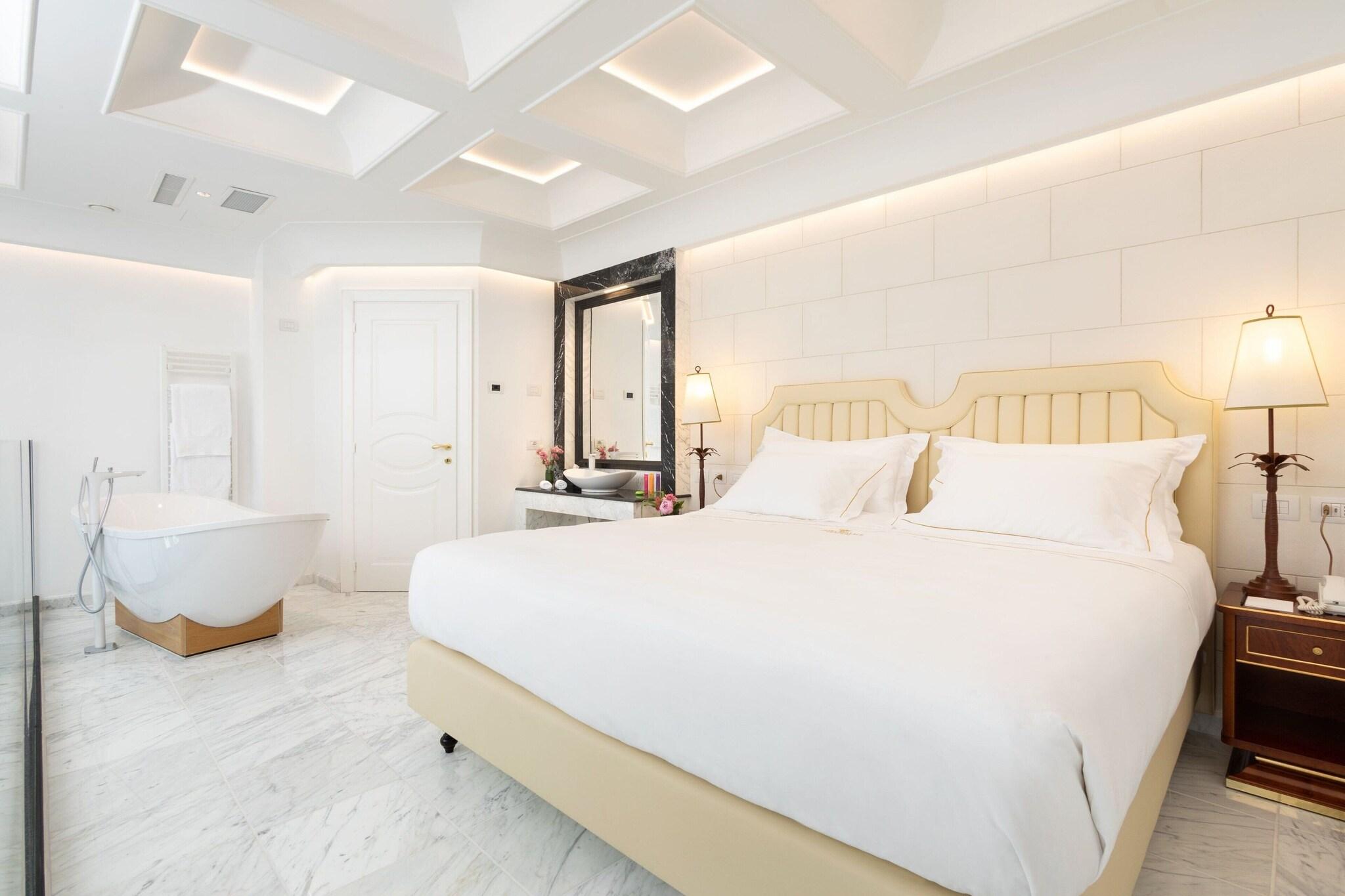 Suite Sea View King Bed